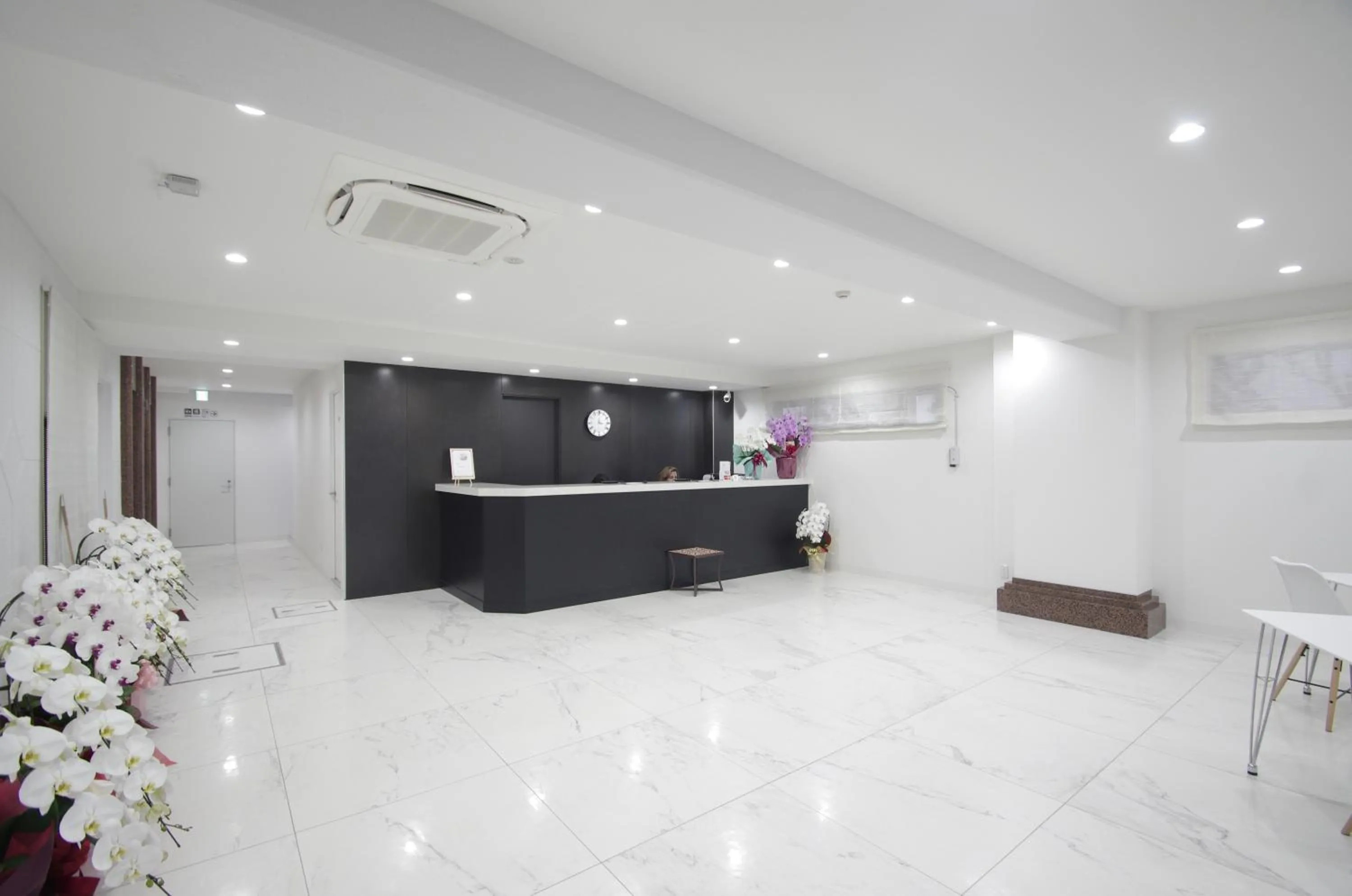 Lobby or reception in Hotel Imalle Yokohama Isezakicho