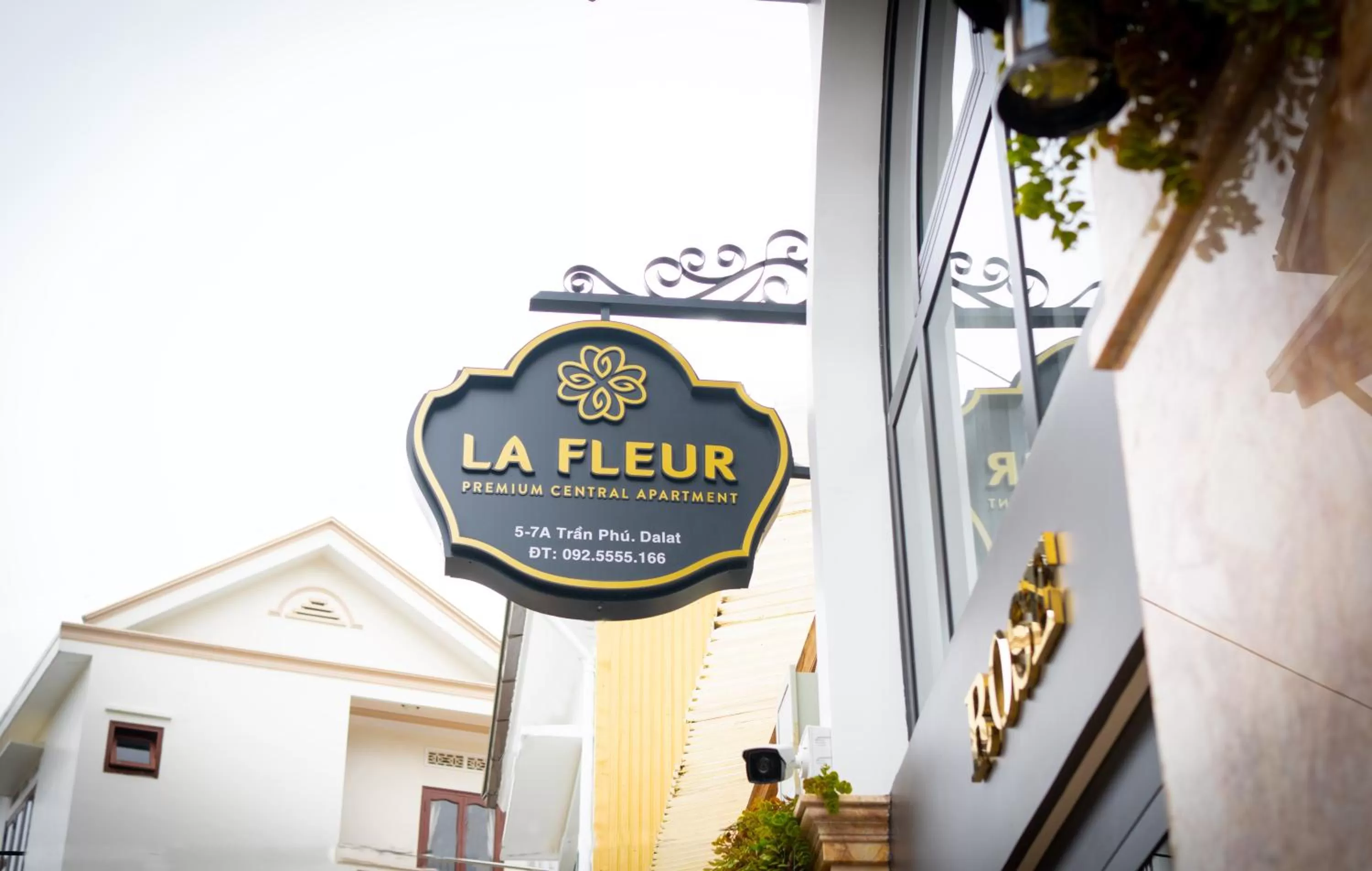 Property logo or sign in La Fleur Premium Central Apartment Hotel