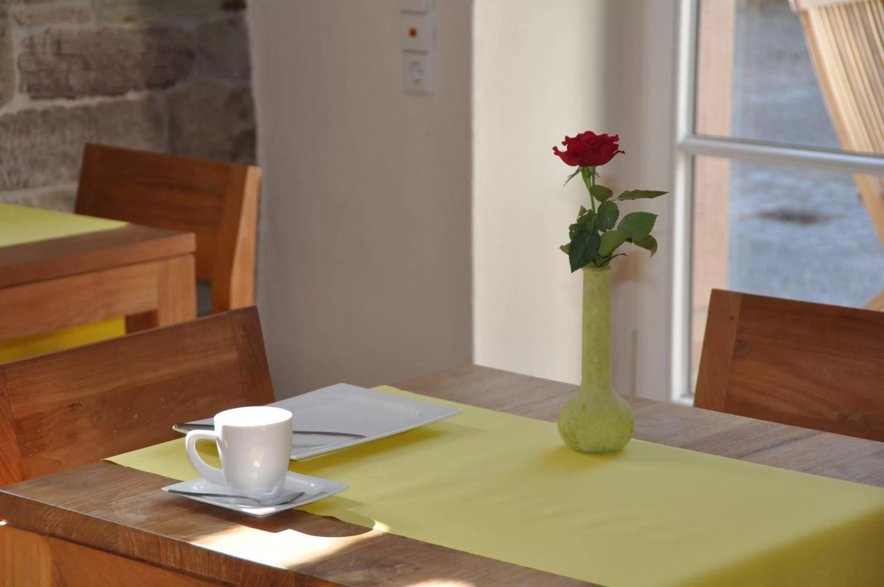 Restaurant/places to eat, Dining Area in Gästehaus stuttgART36