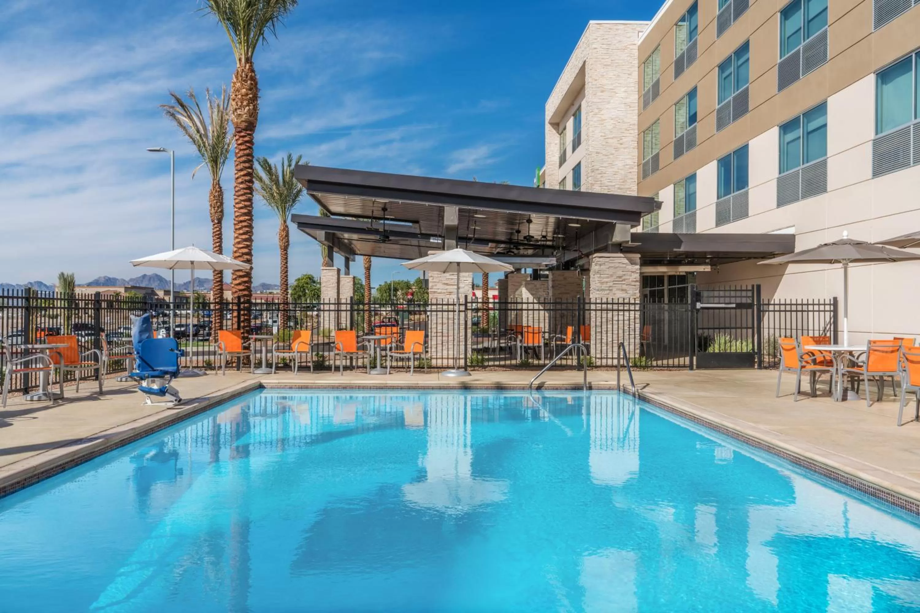 Swimming pool in Holiday Inn Express & Suites Lake Havasu - London Bridge by IHG