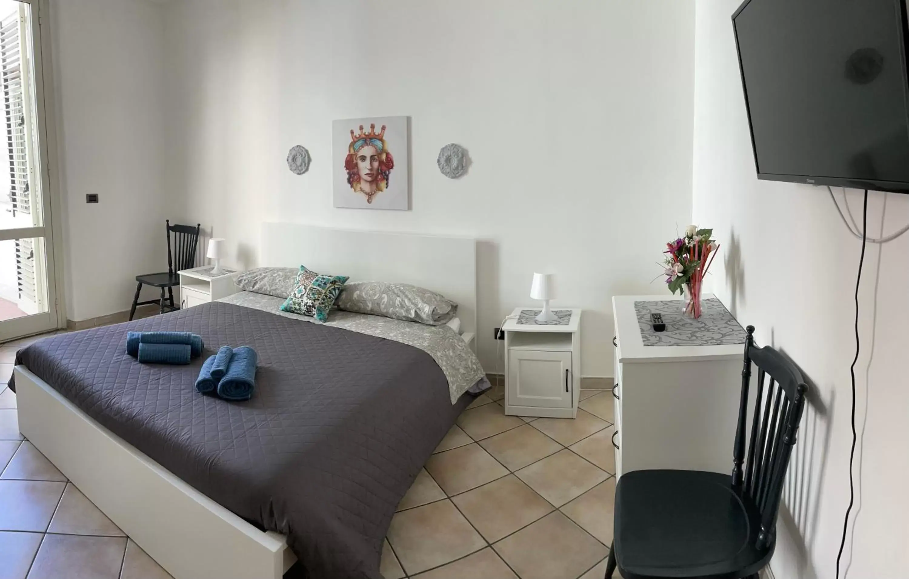 Large Double Room in B&B La Norma Large Double Room in B&B La Norma