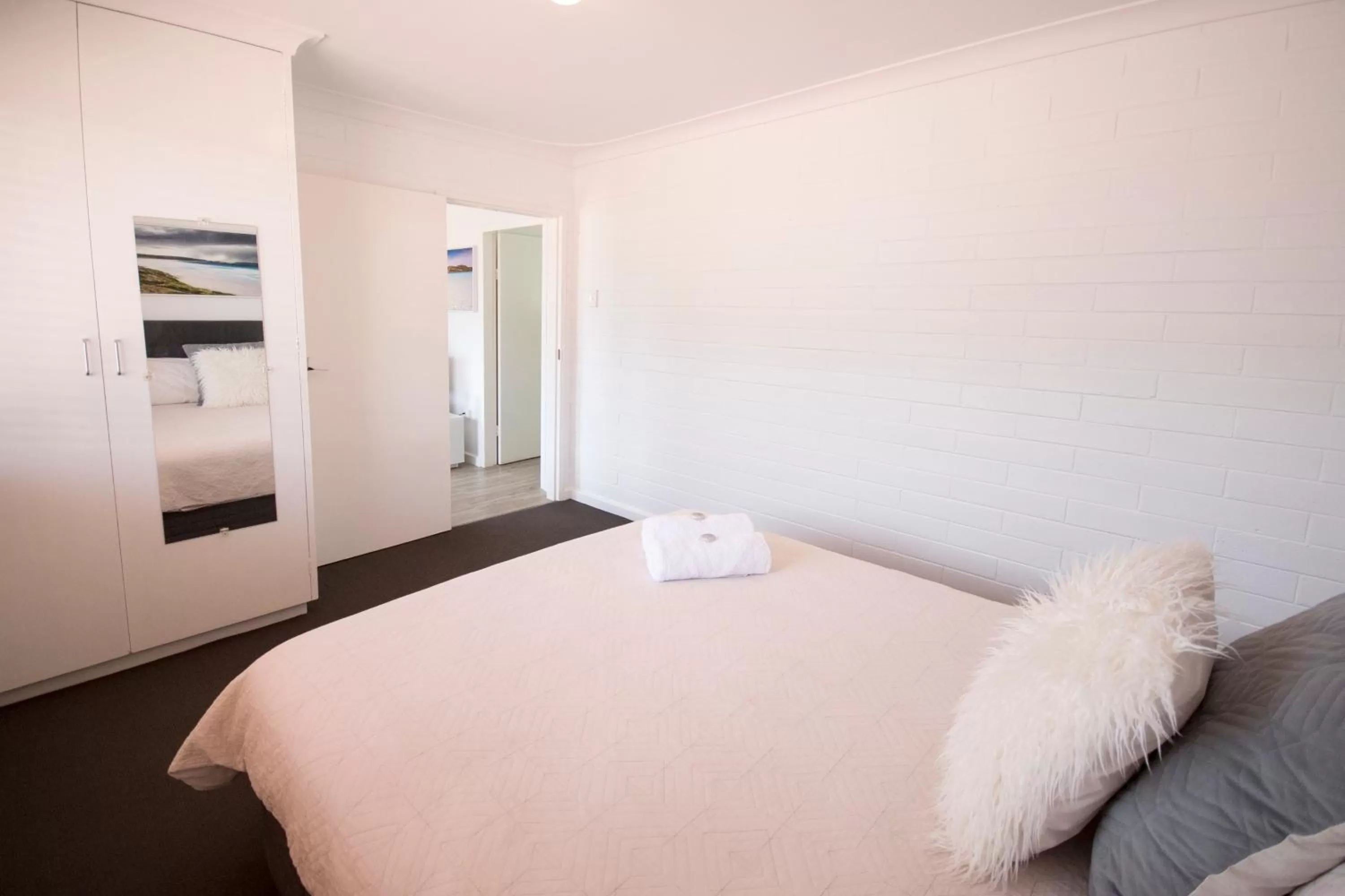 Bedroom, Bed in Archipelago Apartments Esperance