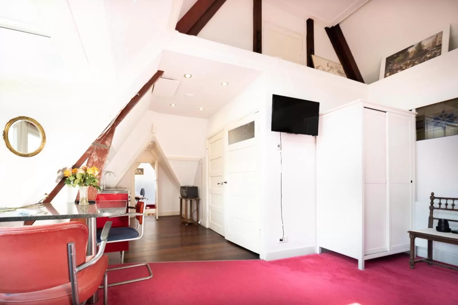 Kitchen or kitchenette in Xaviera's Bed and Breakfast