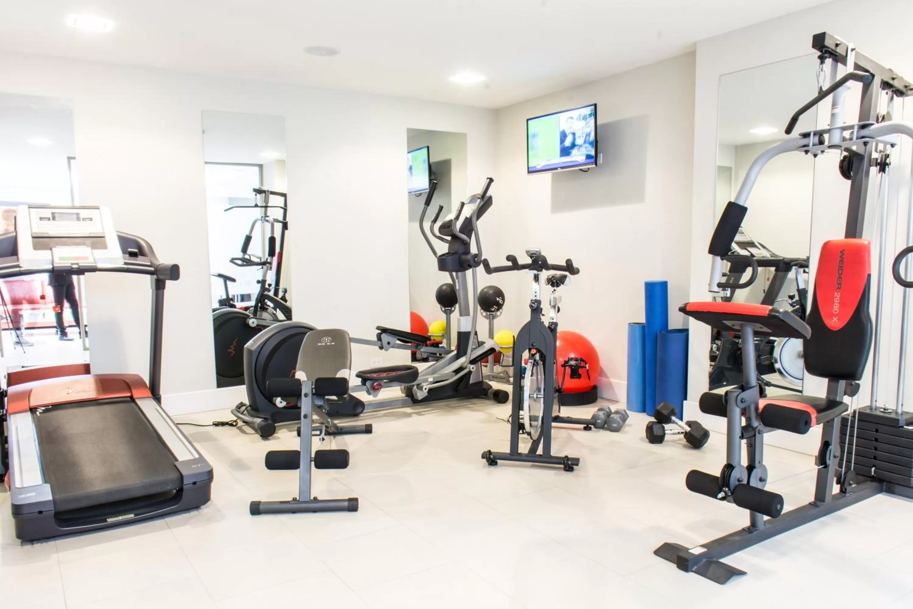Fitness centre/facilities in TRYP by Wyndham Cuenca Zahir