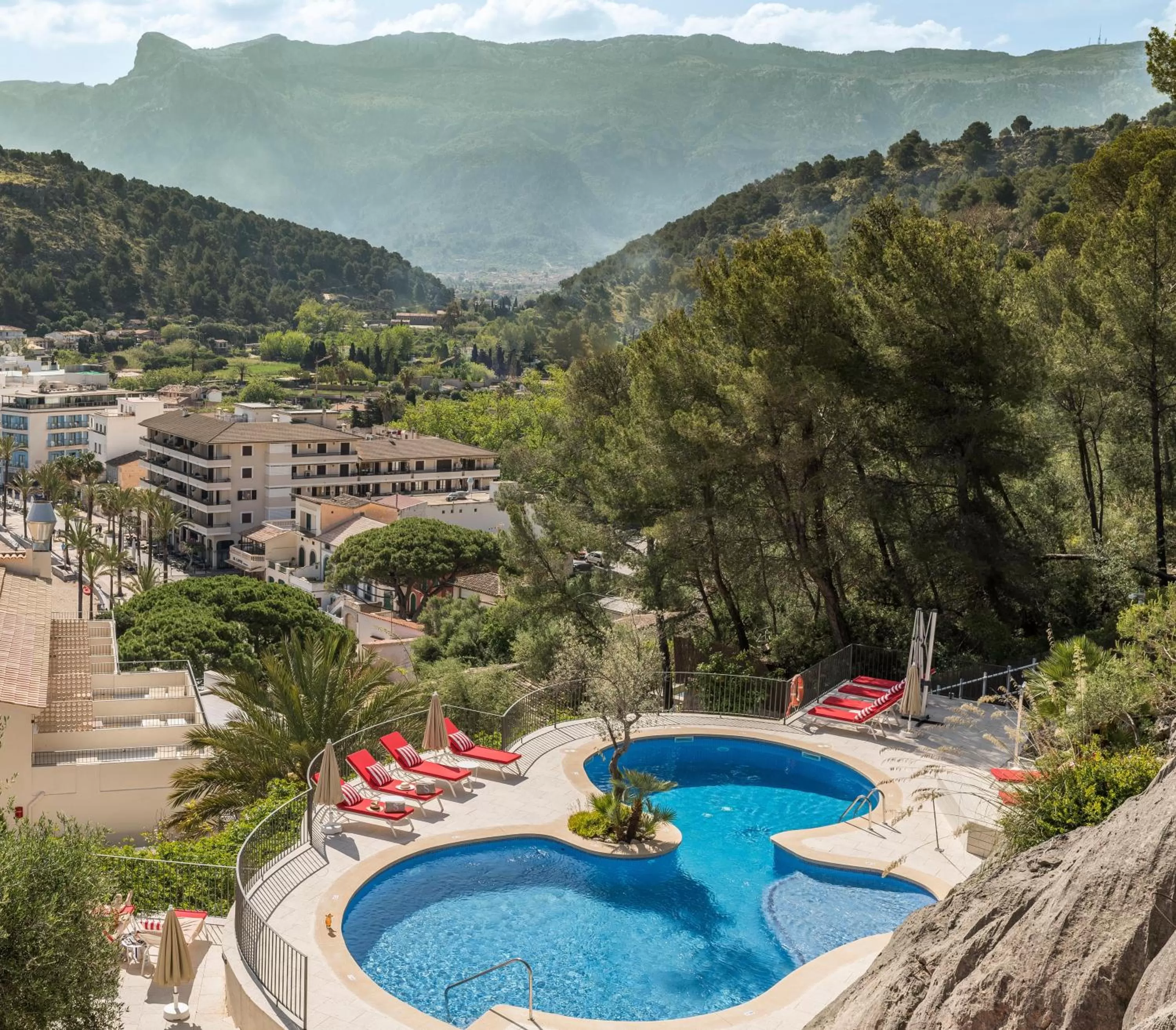 Swimming pool in Pure Salt Port de Sóller