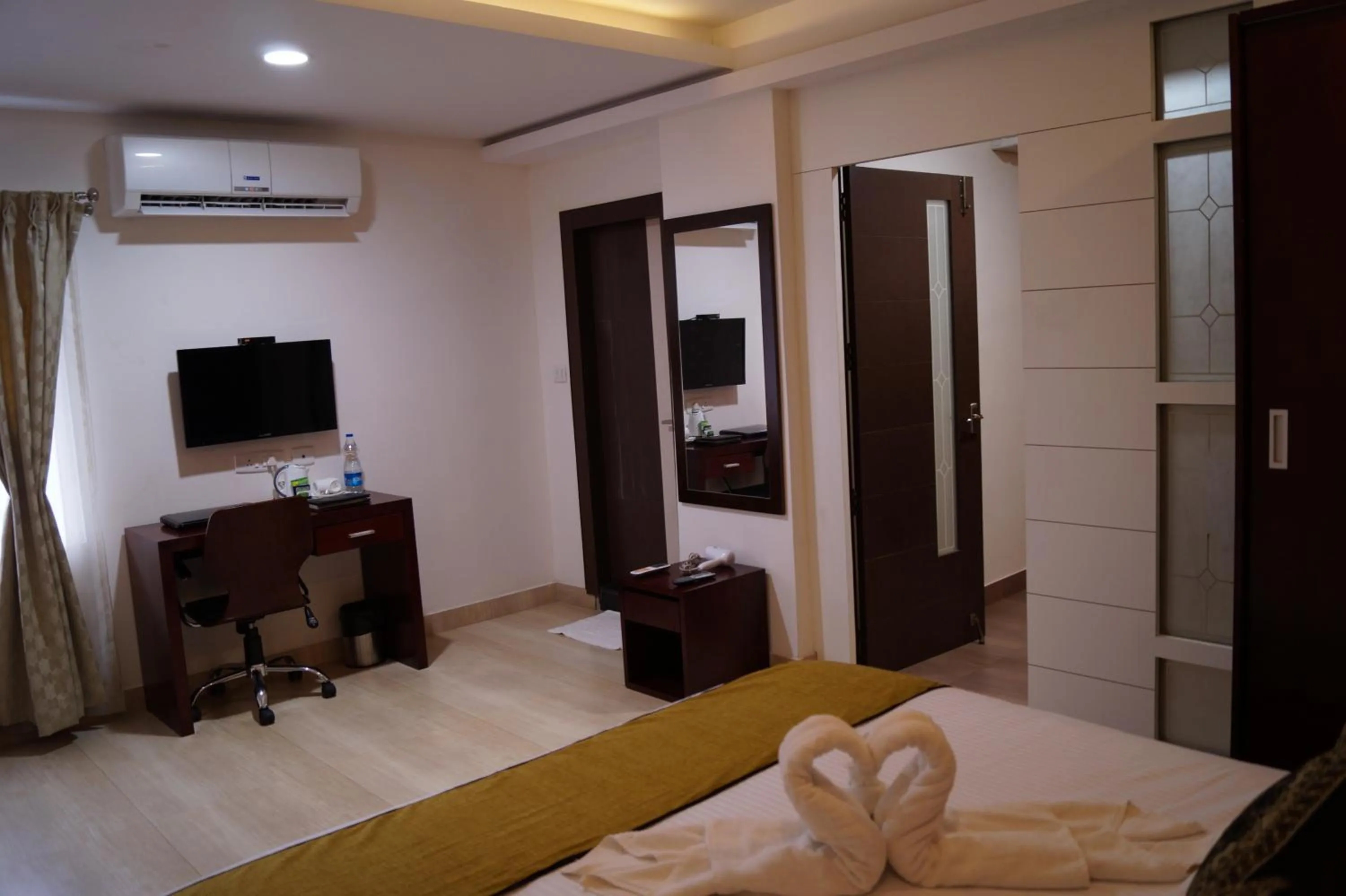 TV and multimedia, Bed in Hotel Winsar Park