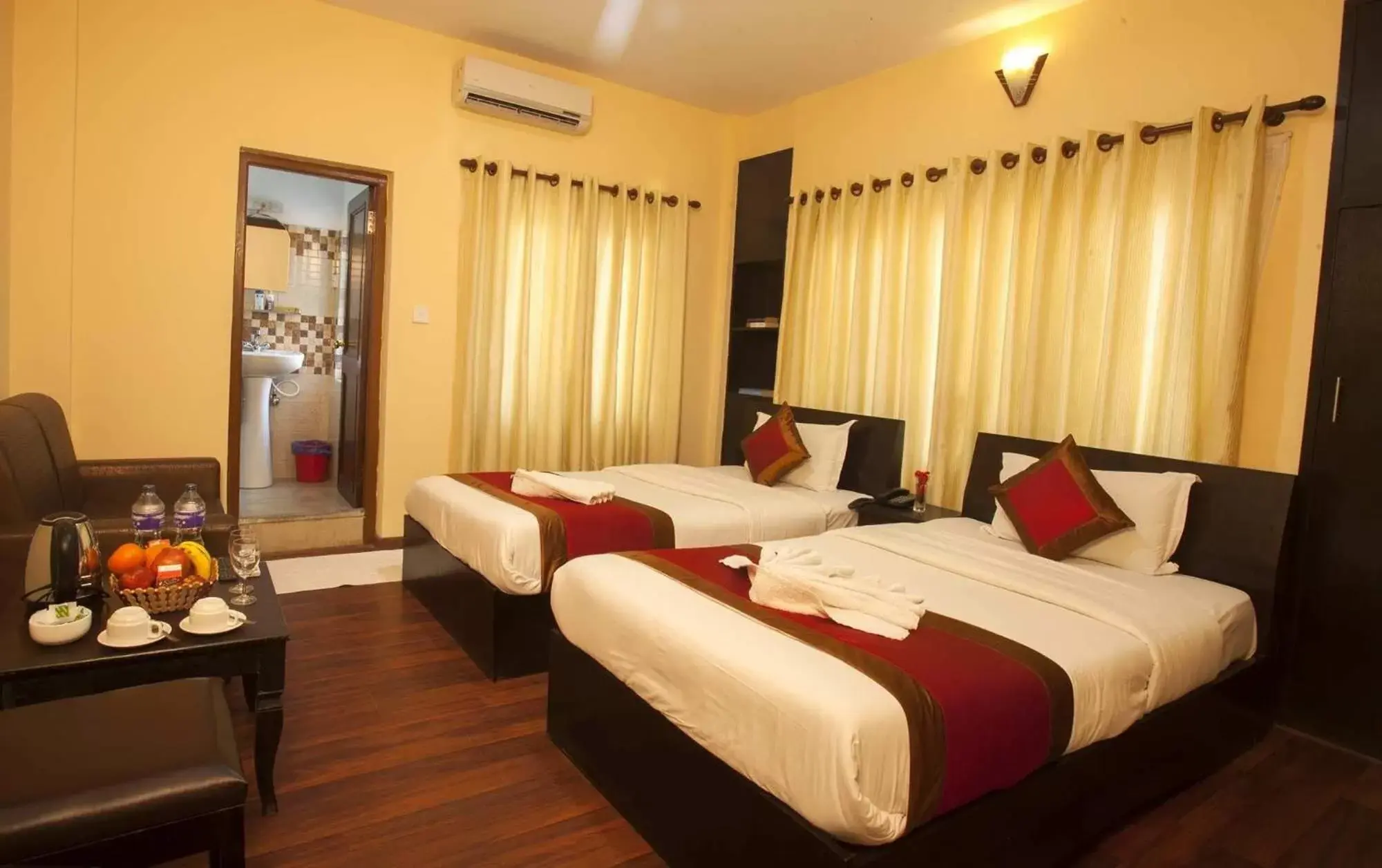 Deluxe Twin Room in Hotel Dream City Deluxe Twin Room in Hotel Dream City