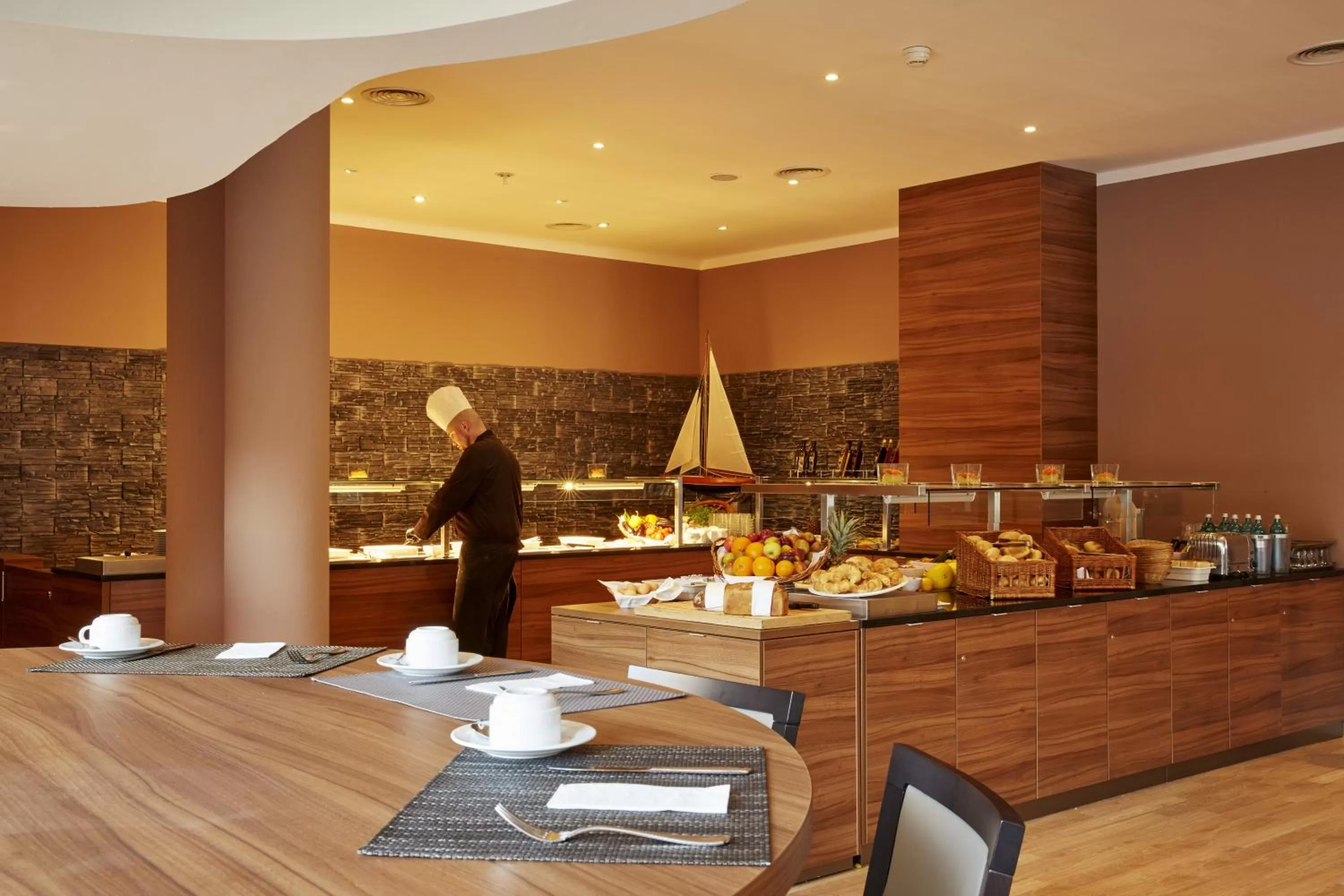 Restaurant/places to eat in H4 Hotel Hamburg Bergedorf, Trademark Collection by Wyndham