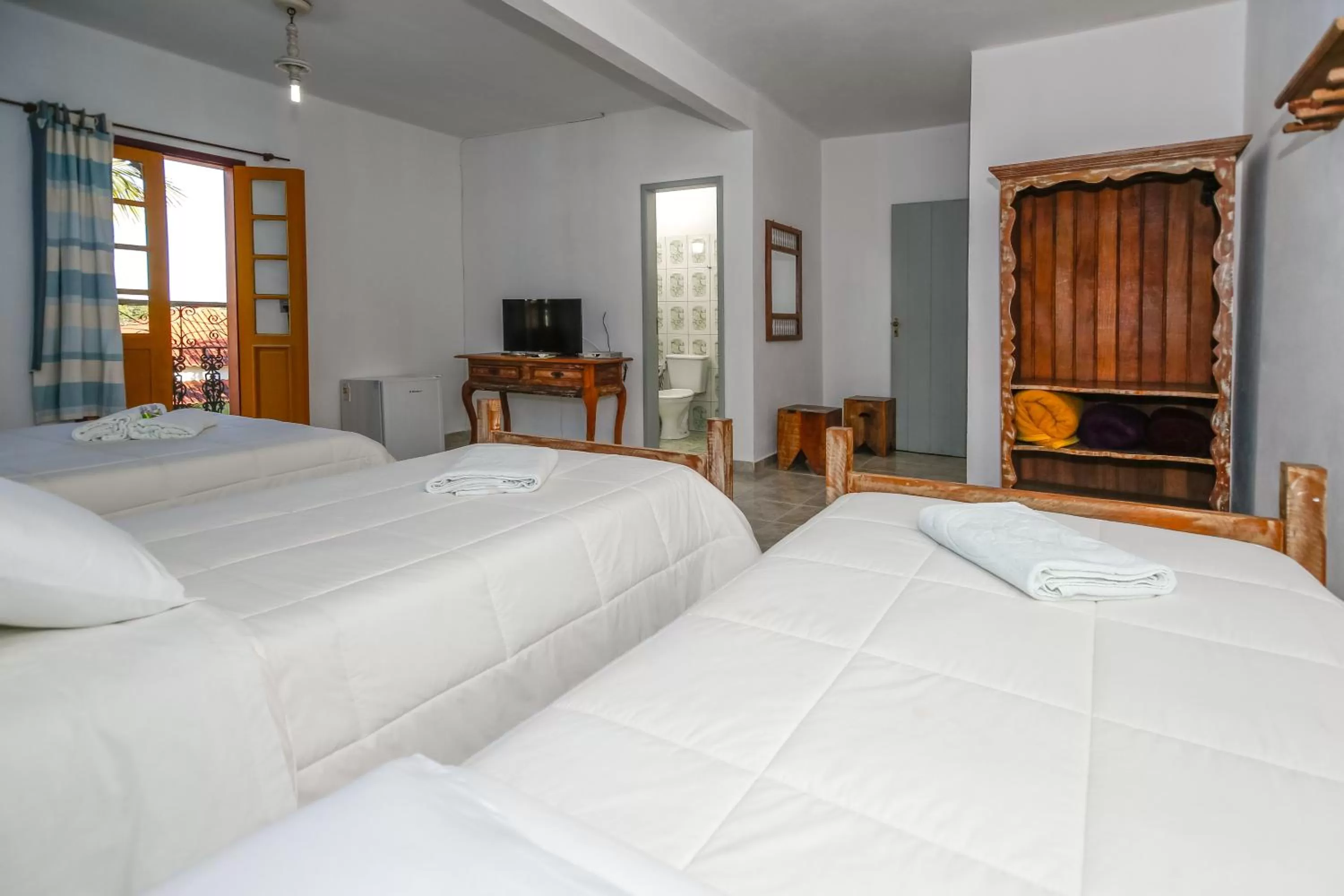 Balcony/Terrace, Bed in Pousada Neuza Barbosa