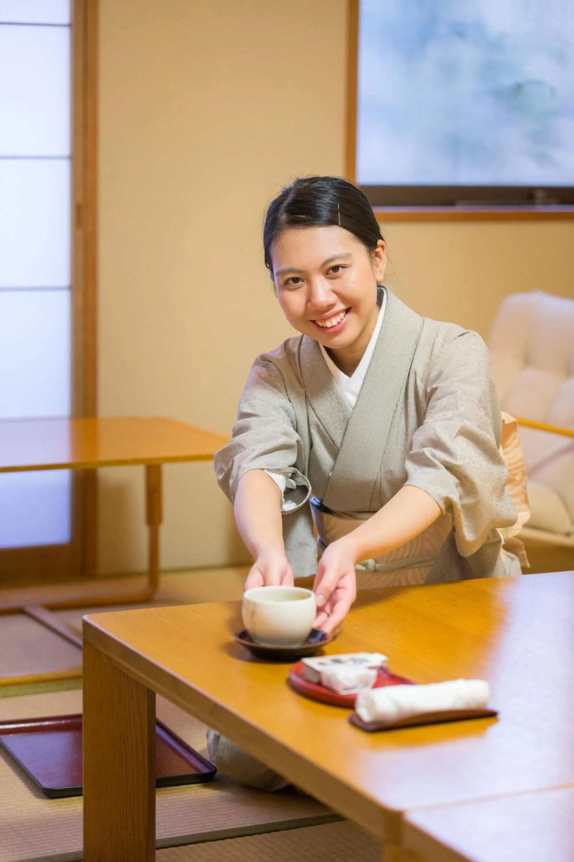 Staff in Honjin Hiranoya Annex