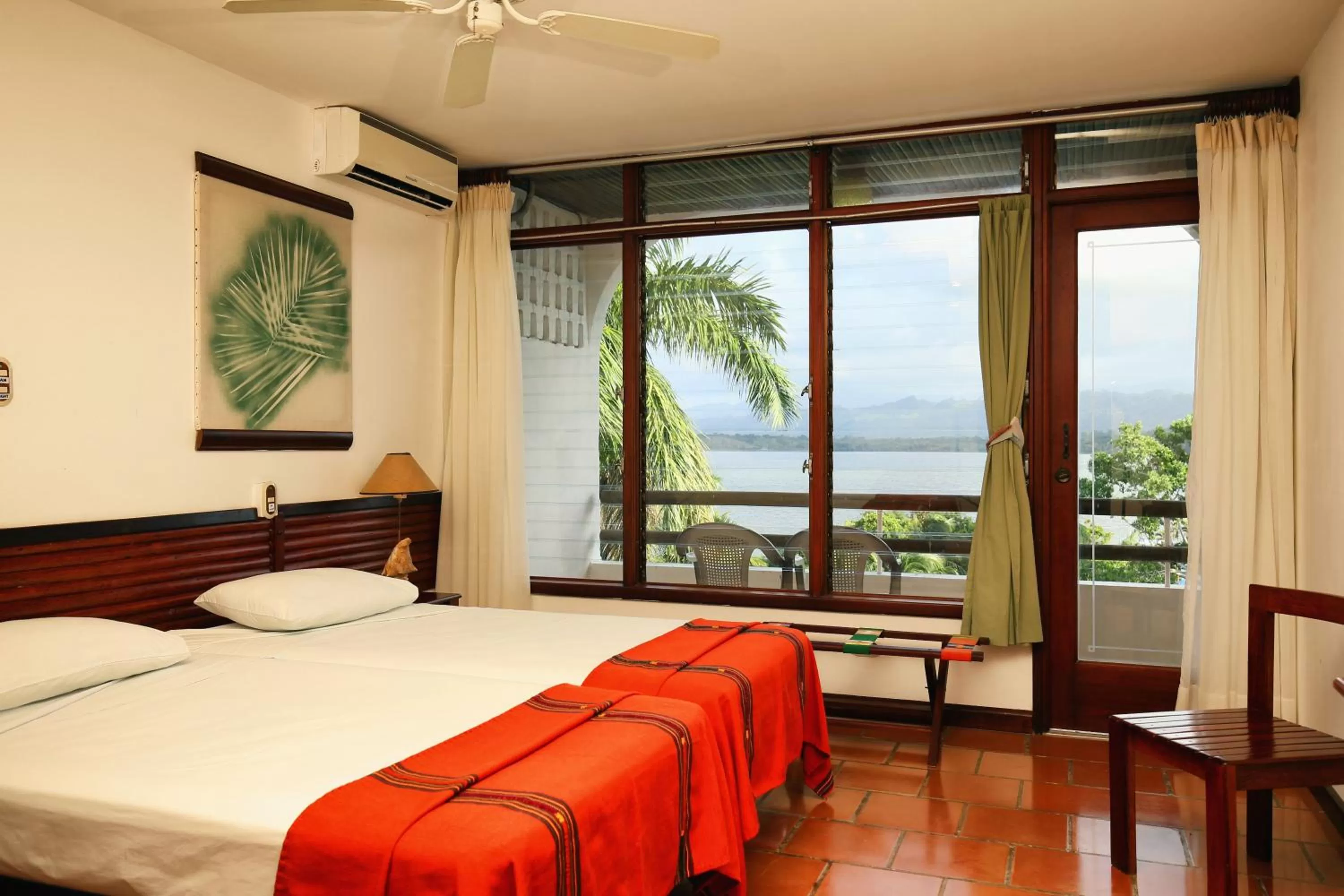View (from property/room), Bed in Villa Caribe