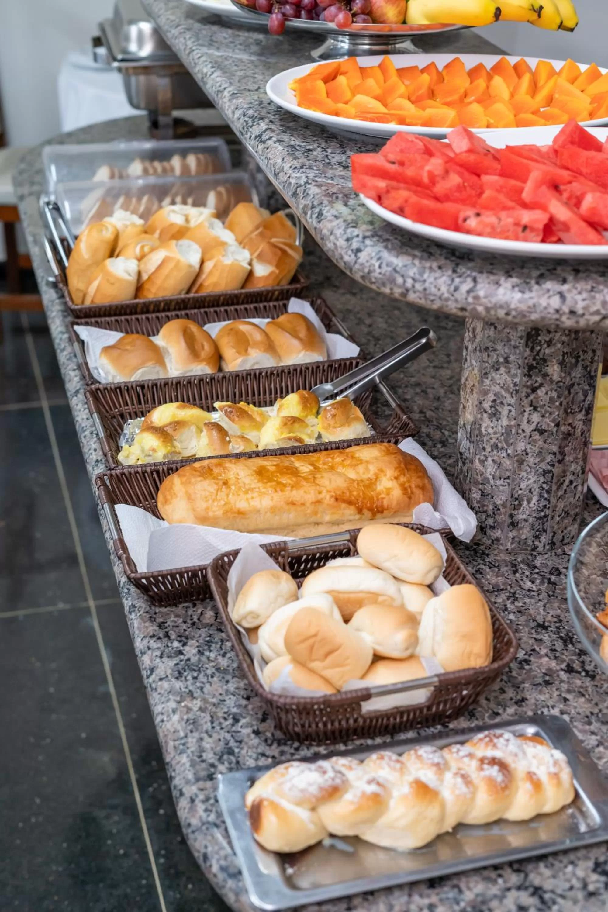 Breakfast, Food in Bandeirantes Hotel
