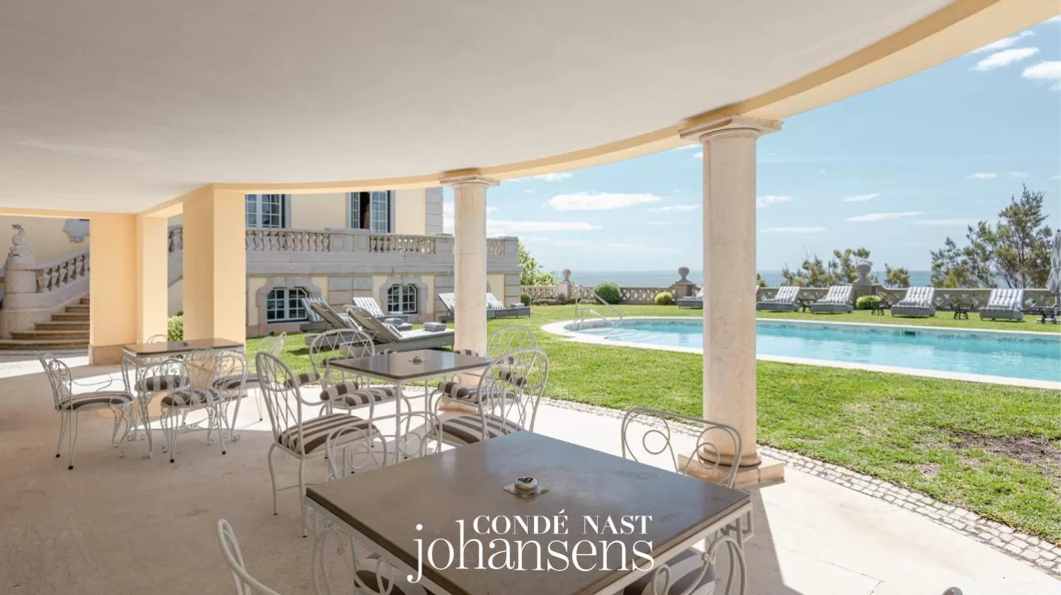 Pool view in Estoril Vintage Hotel