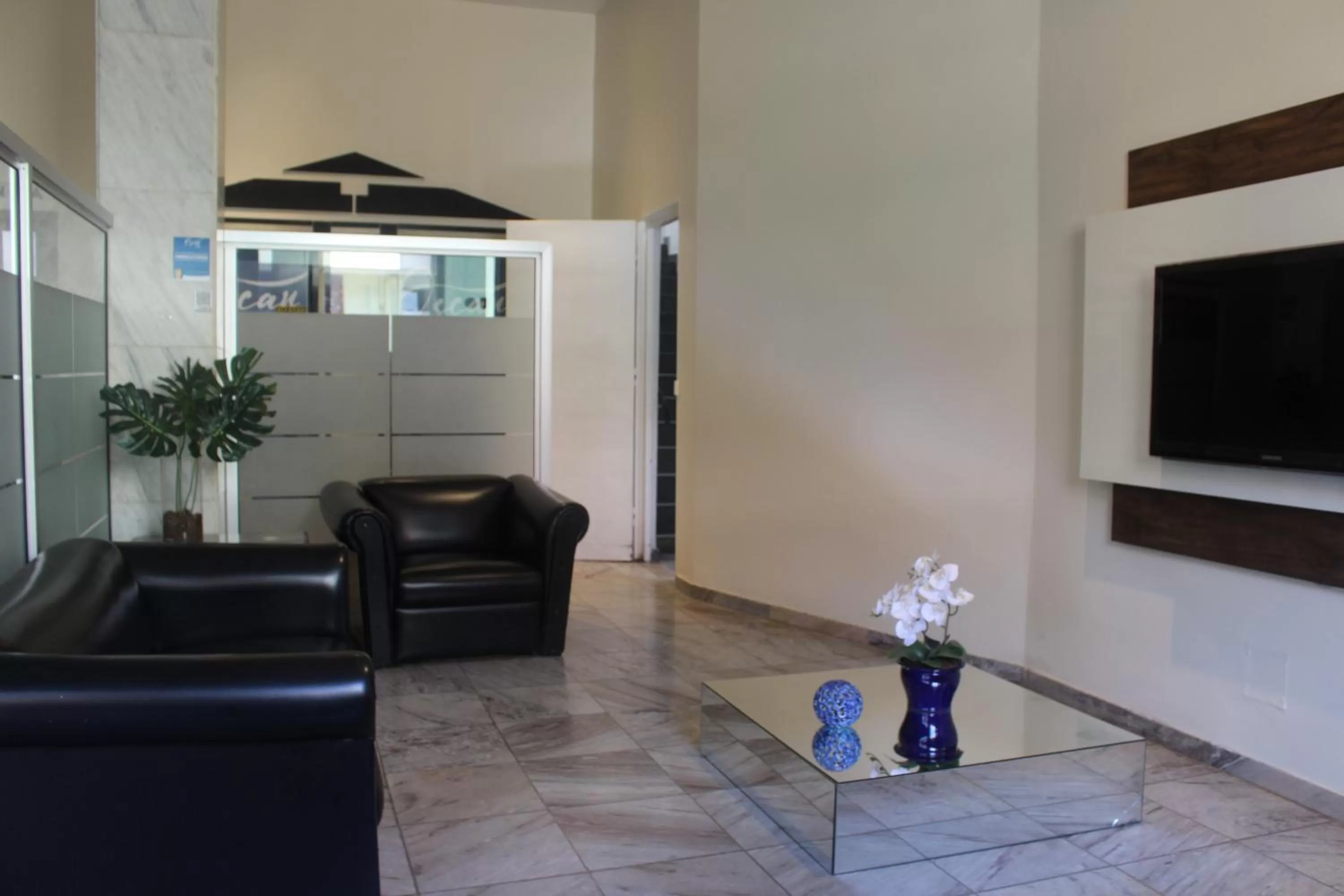 Seating Area in Hotel Oscar Blue Montes Claros