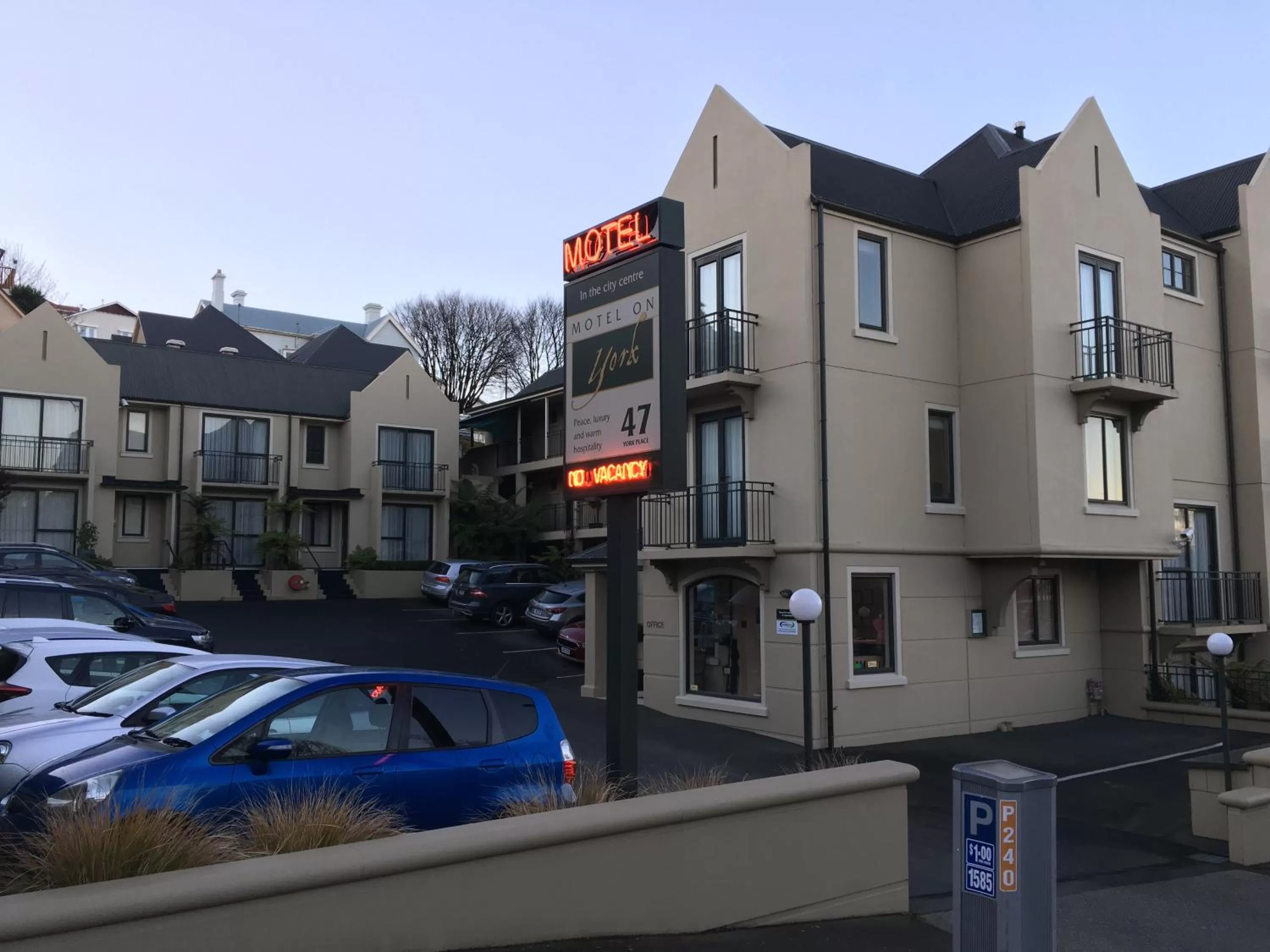 Facade/entrance in Motel On York