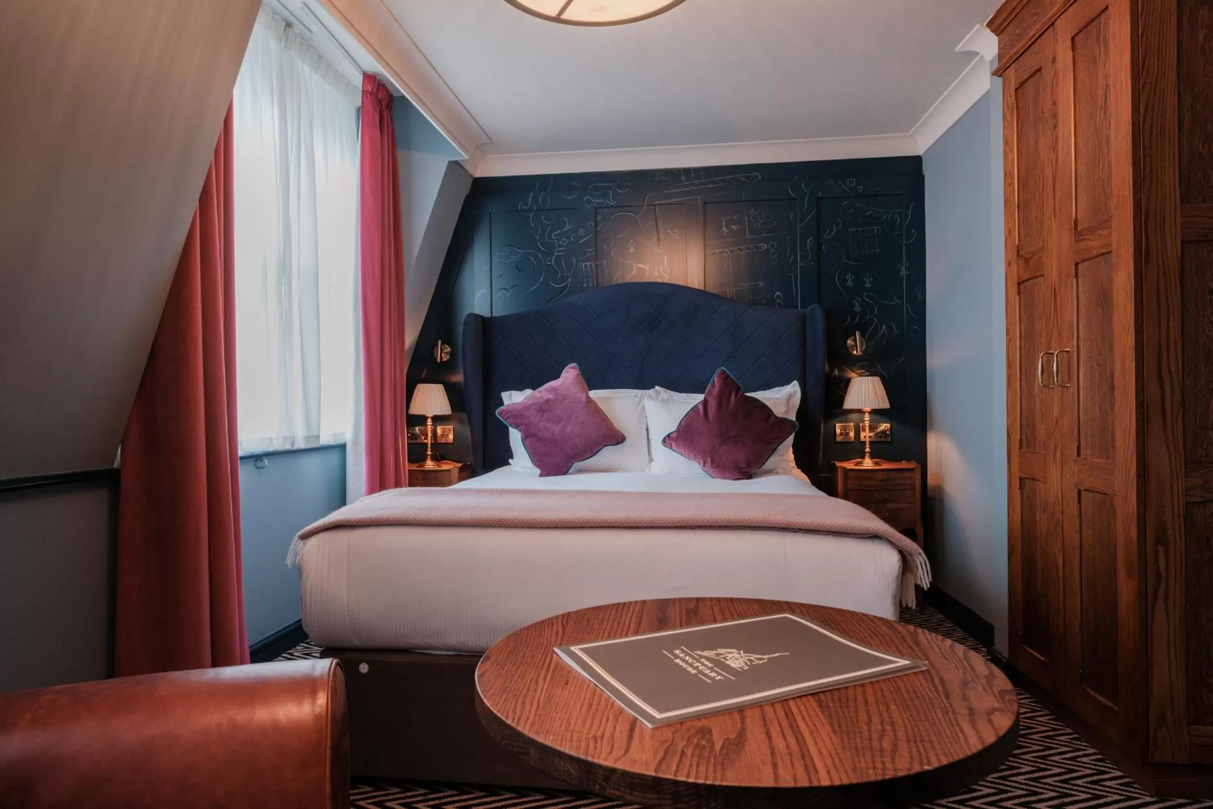 Photo of the whole room, Bed in The Sanctuary House Hotel