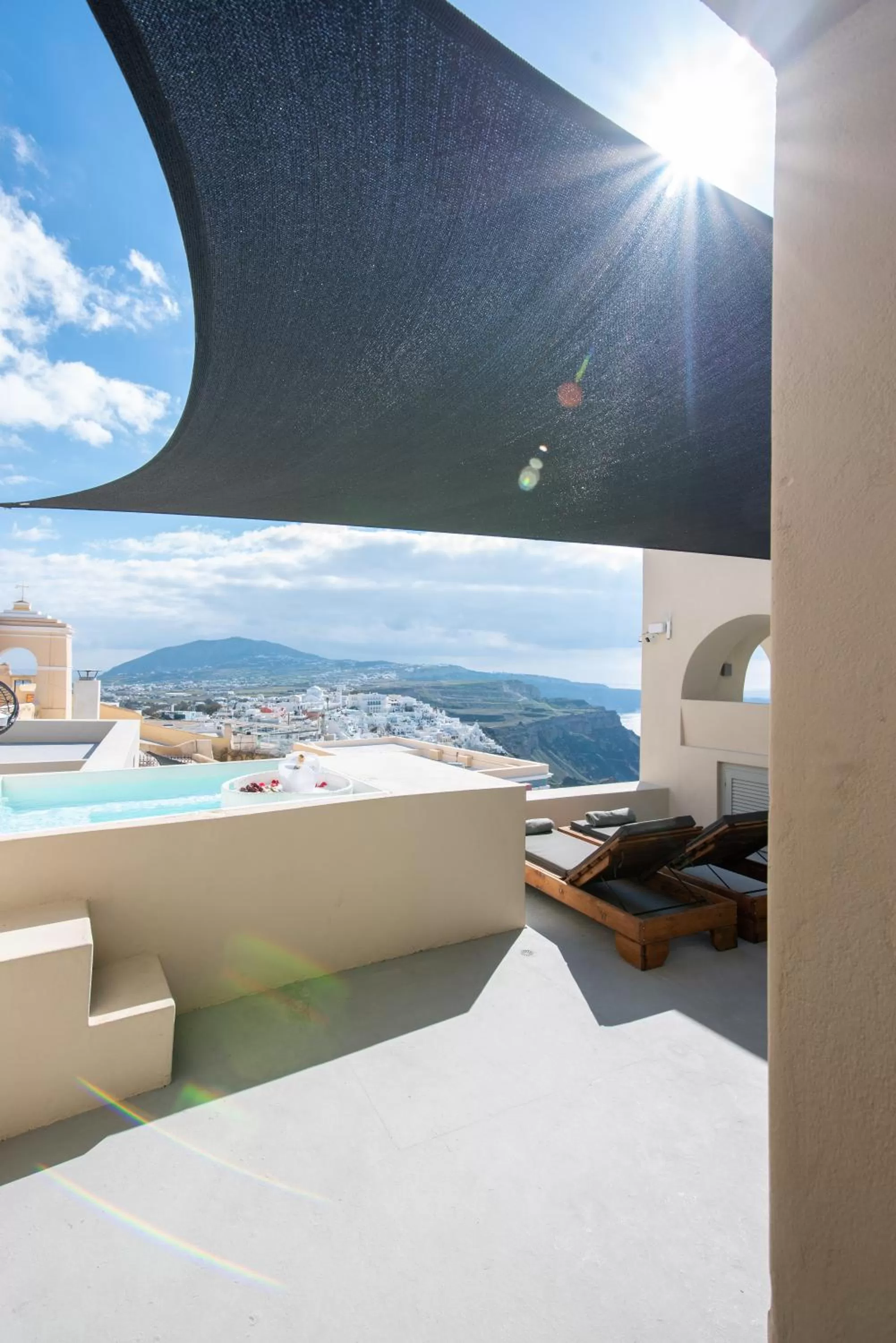 Caldera Cliff Illusion