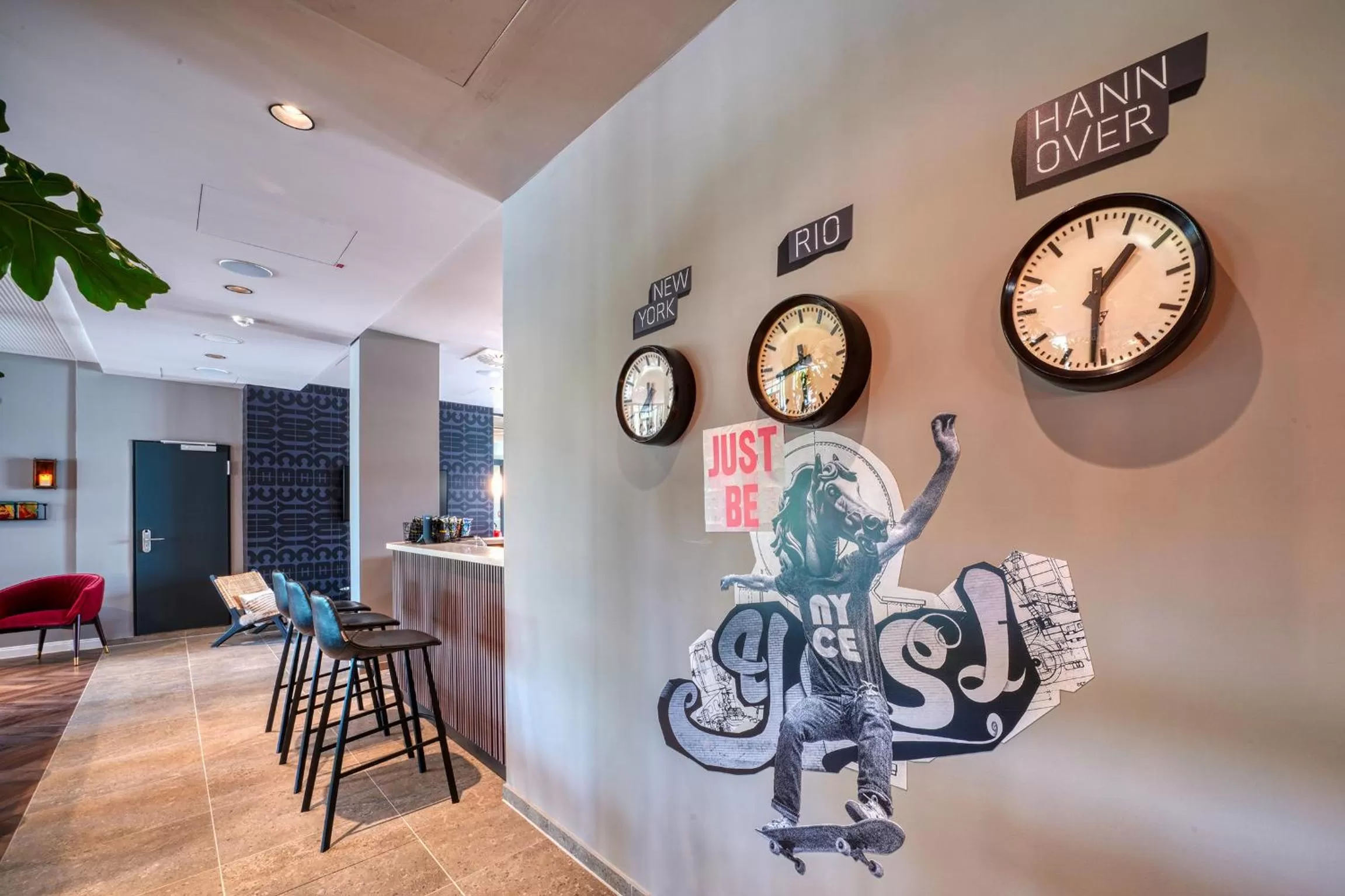 Lounge or bar in Vienna House Easy by Wyndham Hannover City