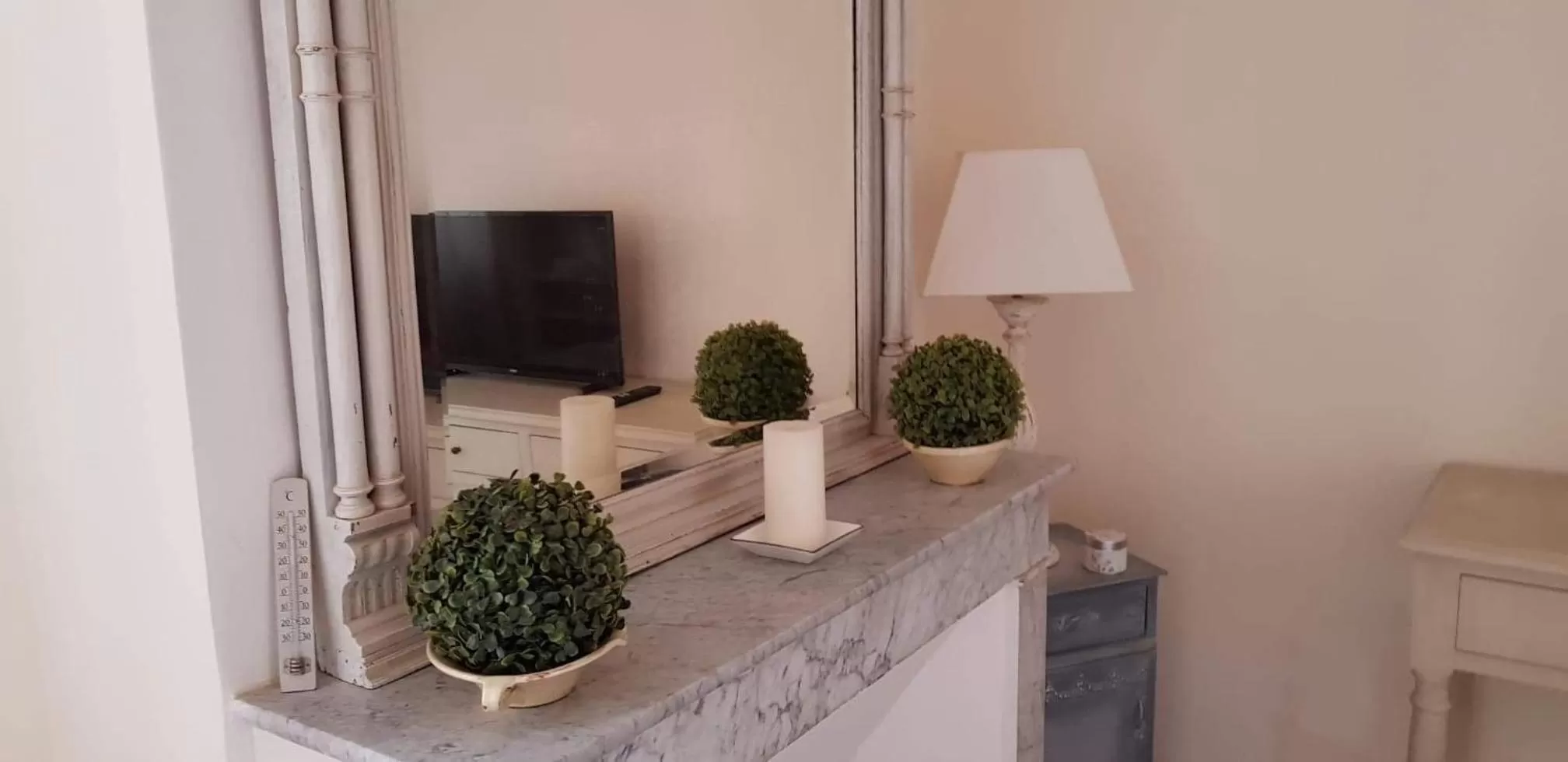 Bedroom in Le Belvédère - Chambres d'hôtes de charme et Restaurant