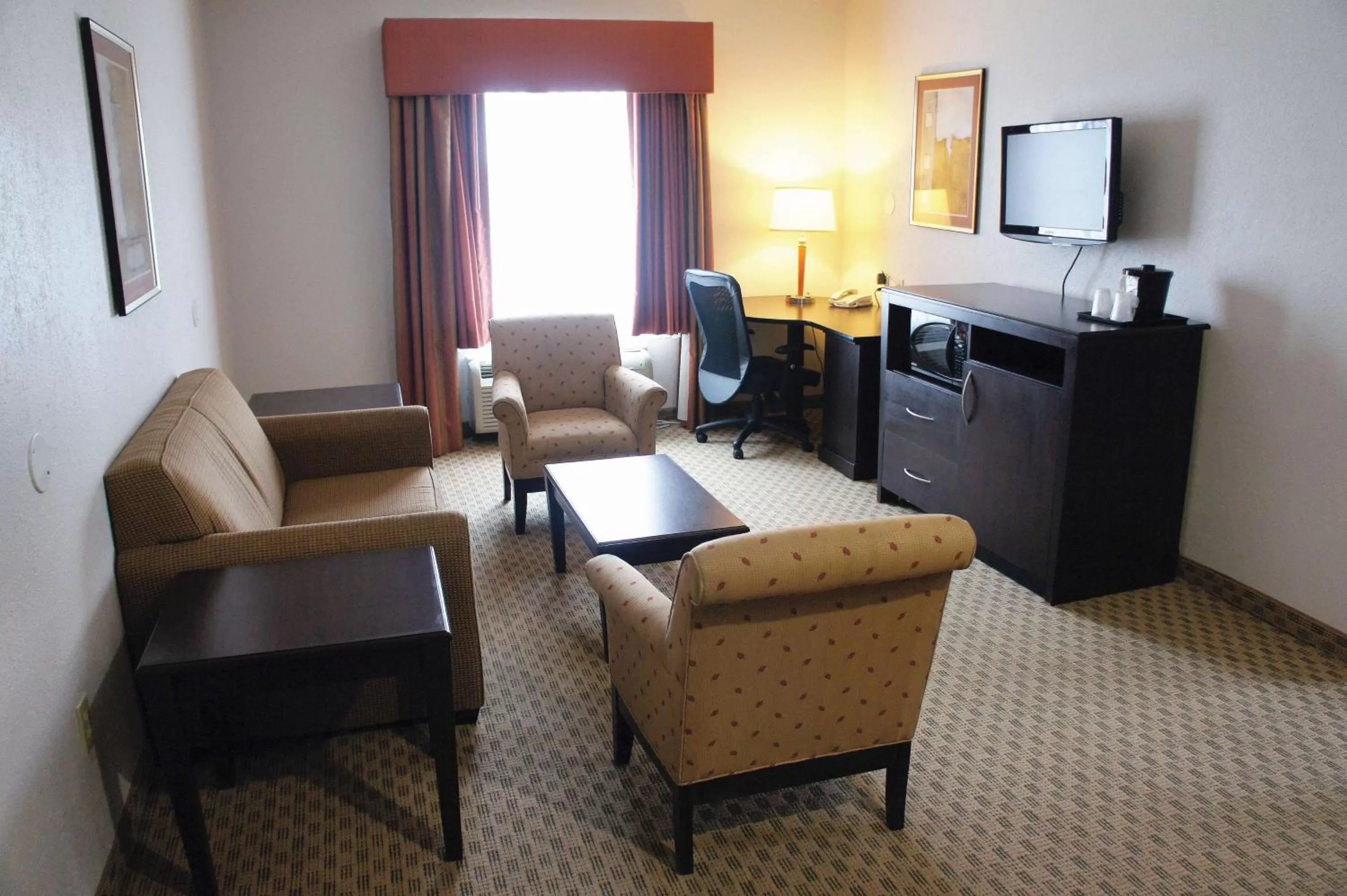 Deluxe Family Suite - Non-Smoking in La Quinta by Wyndham Orange