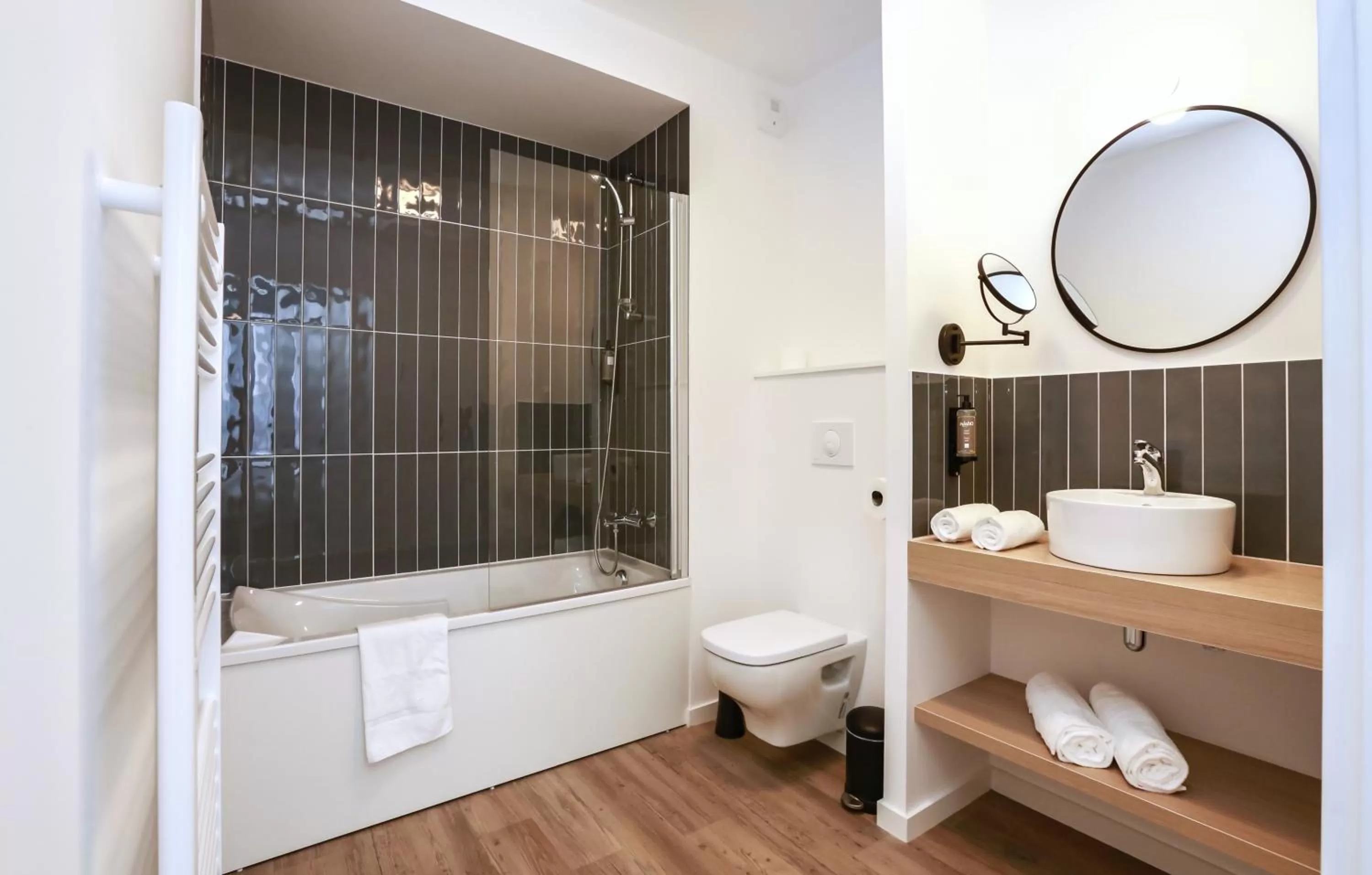 Bathroom in Appart Hotel Odalys City Angers Centre Gare