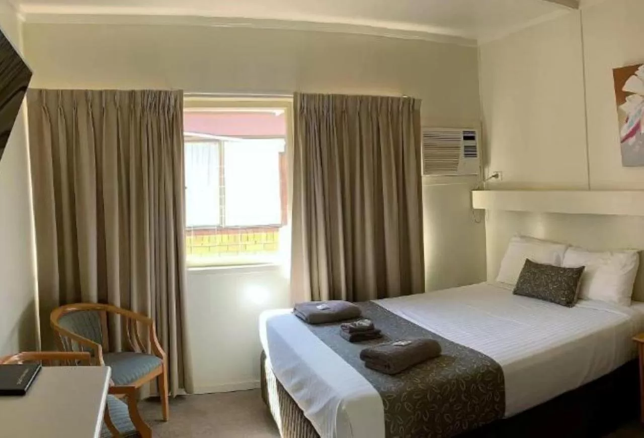 Bed in Charleville Motel