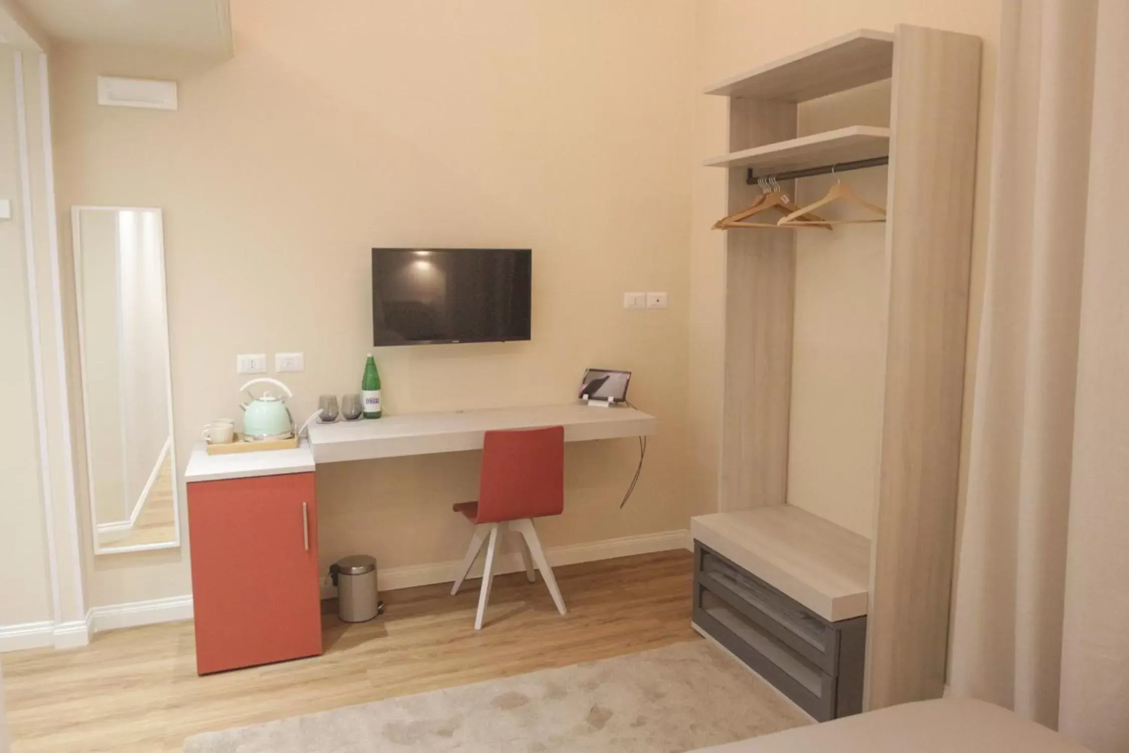 Double Room with Private Bathroom in Etna Vibes Home Double Room with Private Bathroom in Etna Vibes Home