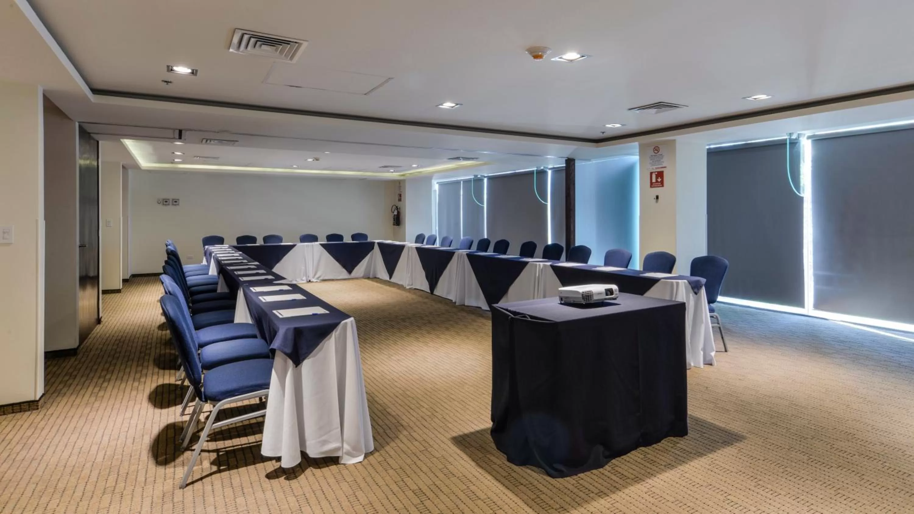 Meeting/conference room in Holiday Inn Express Culiacan by IHG