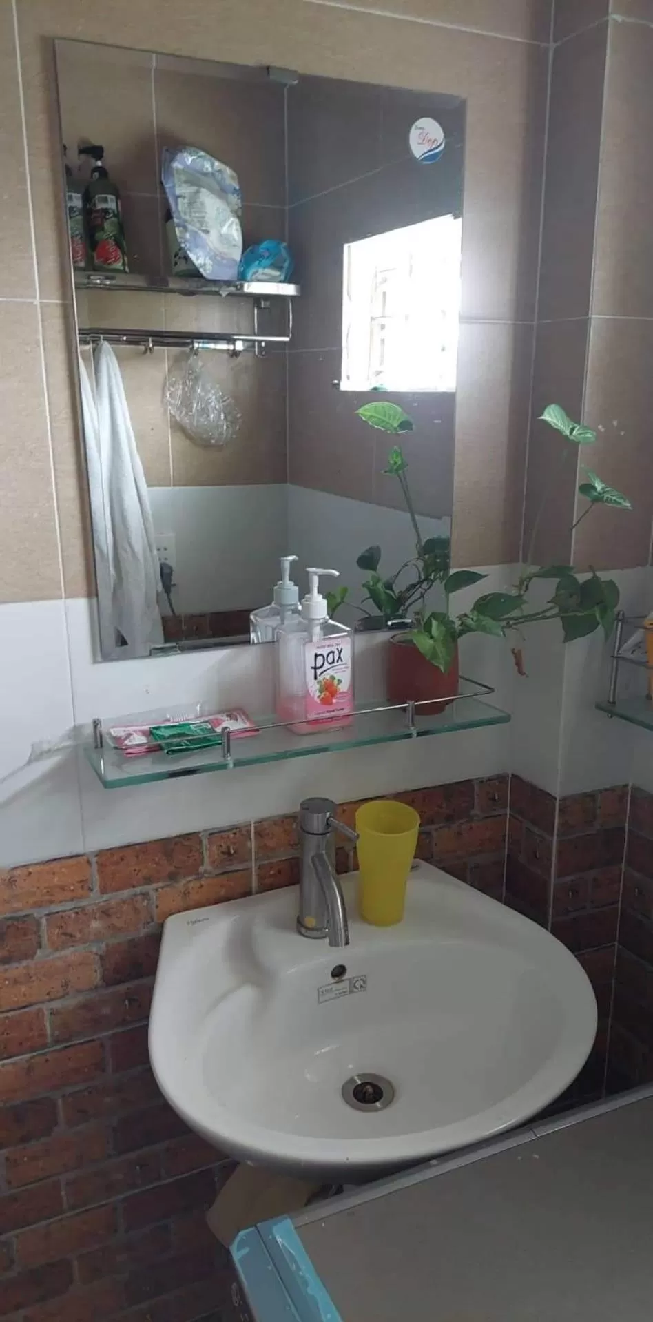 Bathroom in My Dream hostel