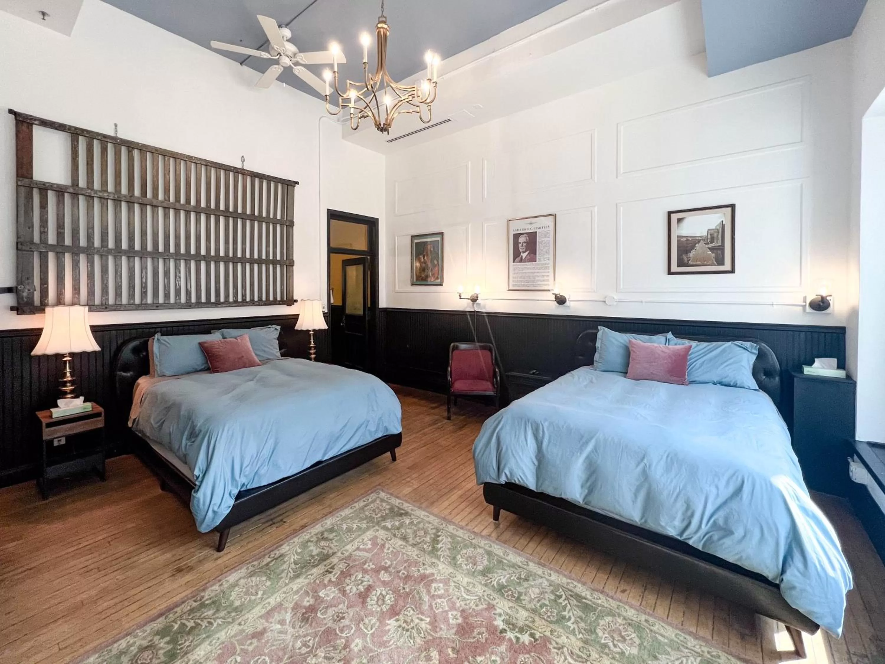 Bed in The Oliver Inn