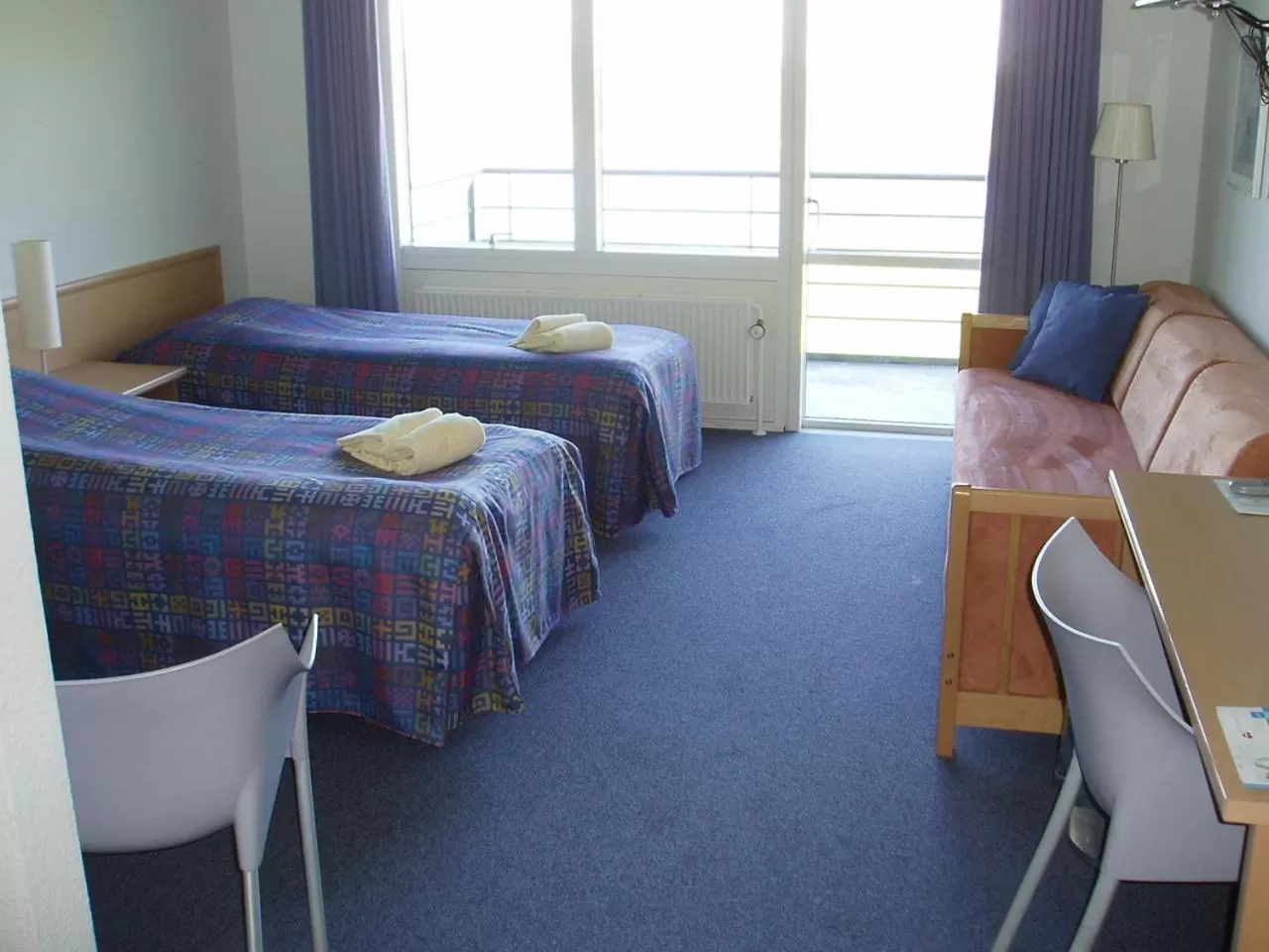 Day, Bed in Hotel Nordborg Sø