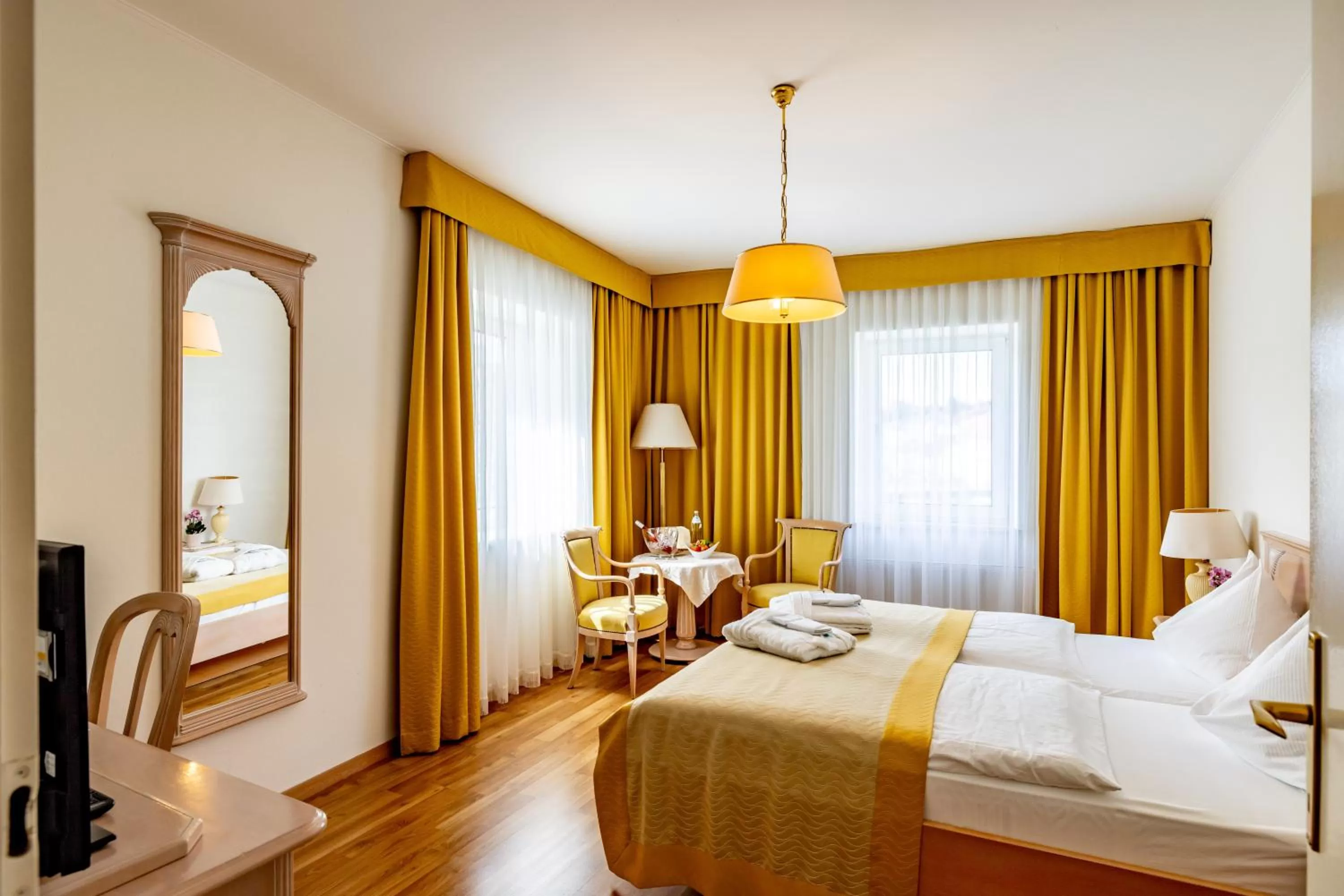 Photo of the whole room, Bed in Hotel-Restaurant Minichmayr