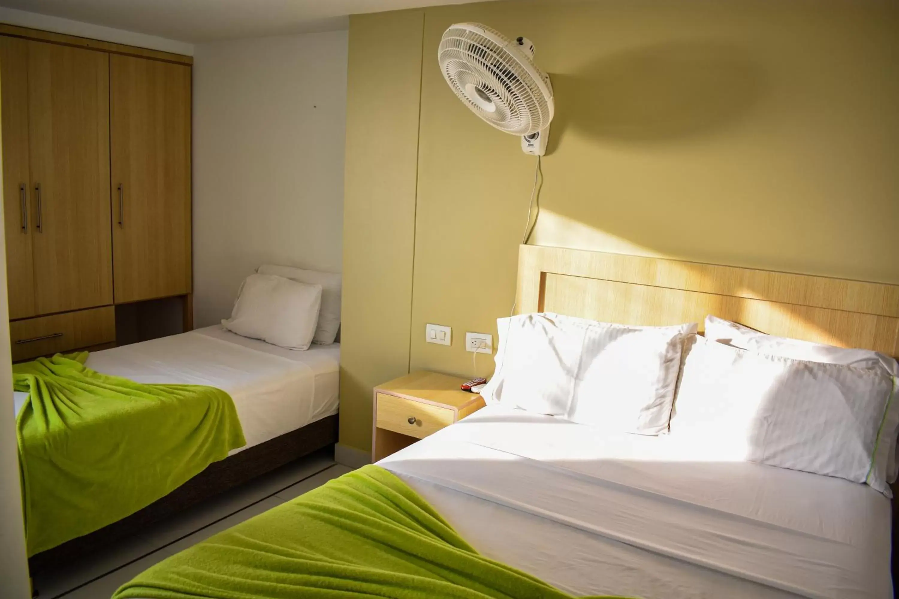 Triple Room in Hotel Isla Capri Triple Room in Hotel Isla Capri