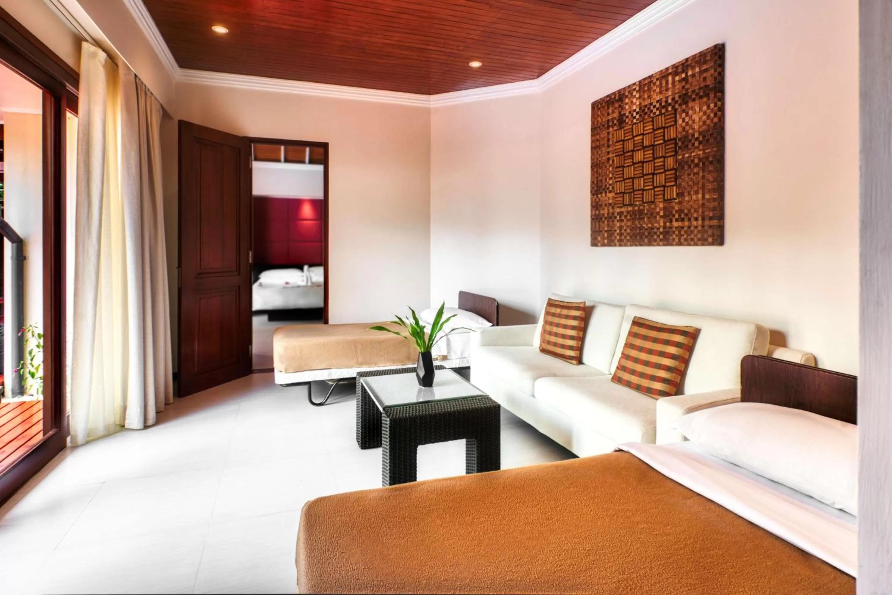 Living room, Bed in Hilton Seychelles Labriz Resort & Spa