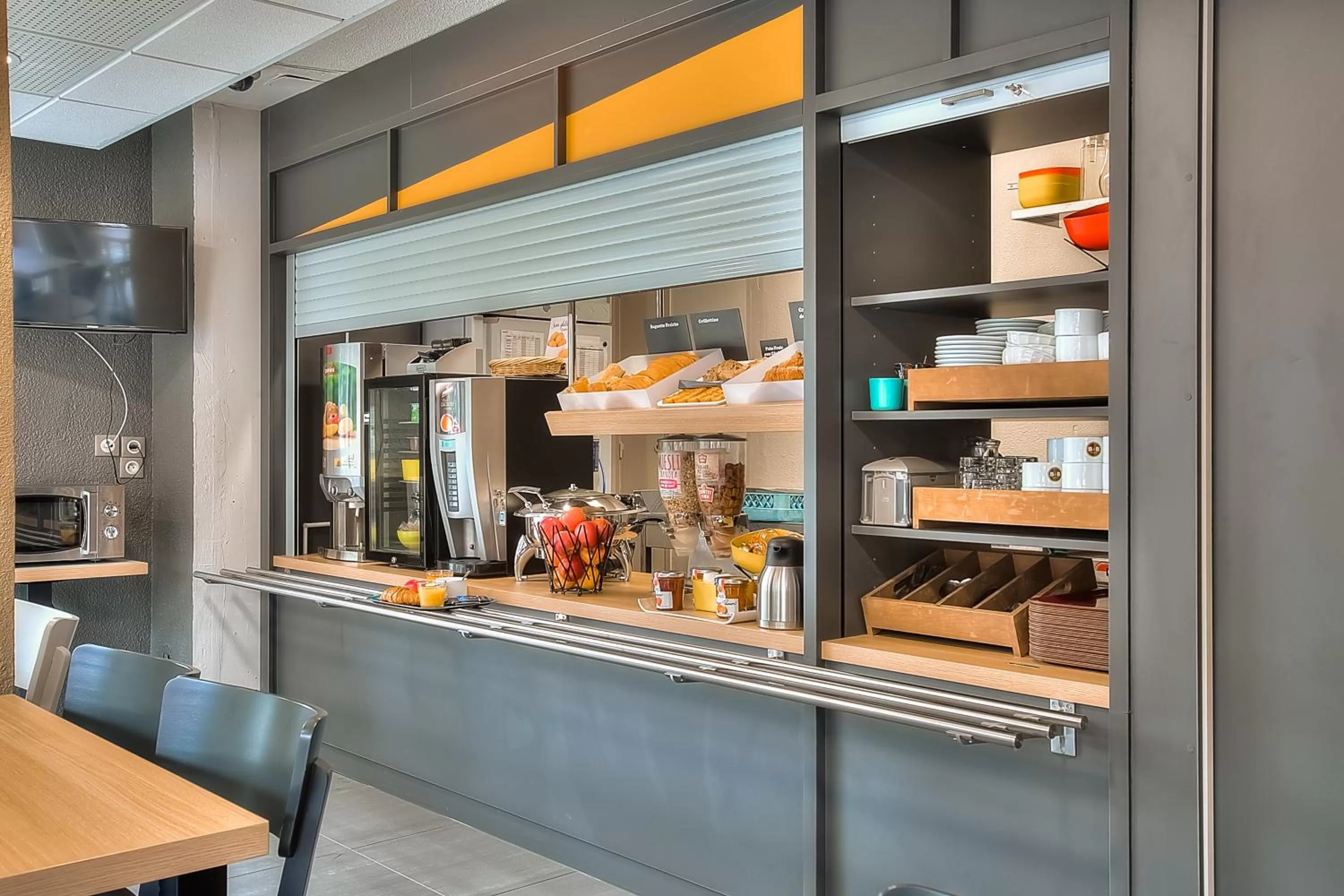 Buffet breakfast in B&B HOTEL Antibes Sophia Antipolis