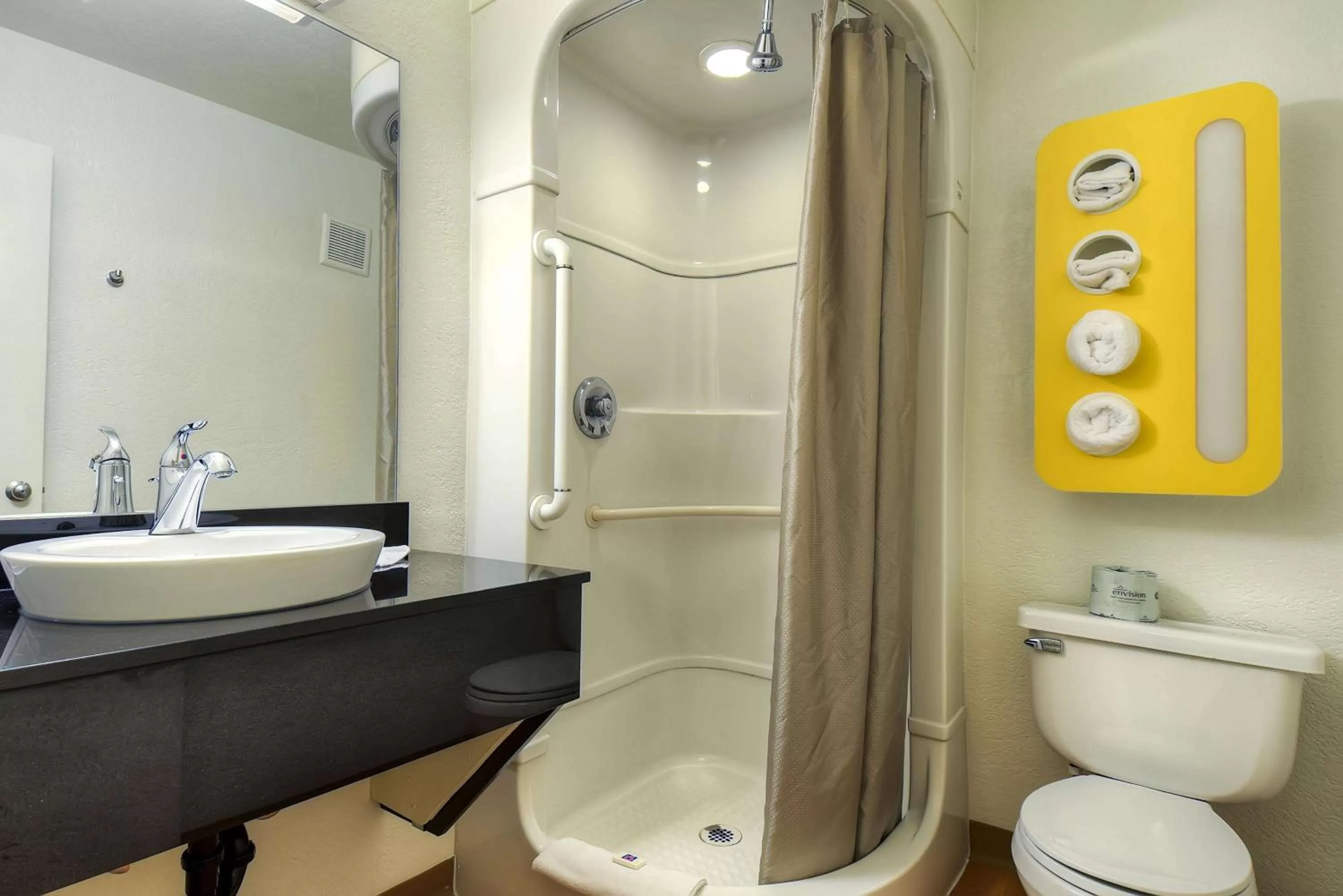 Bathroom in Motel 6-Westminster, CA - South - Long Beach Area