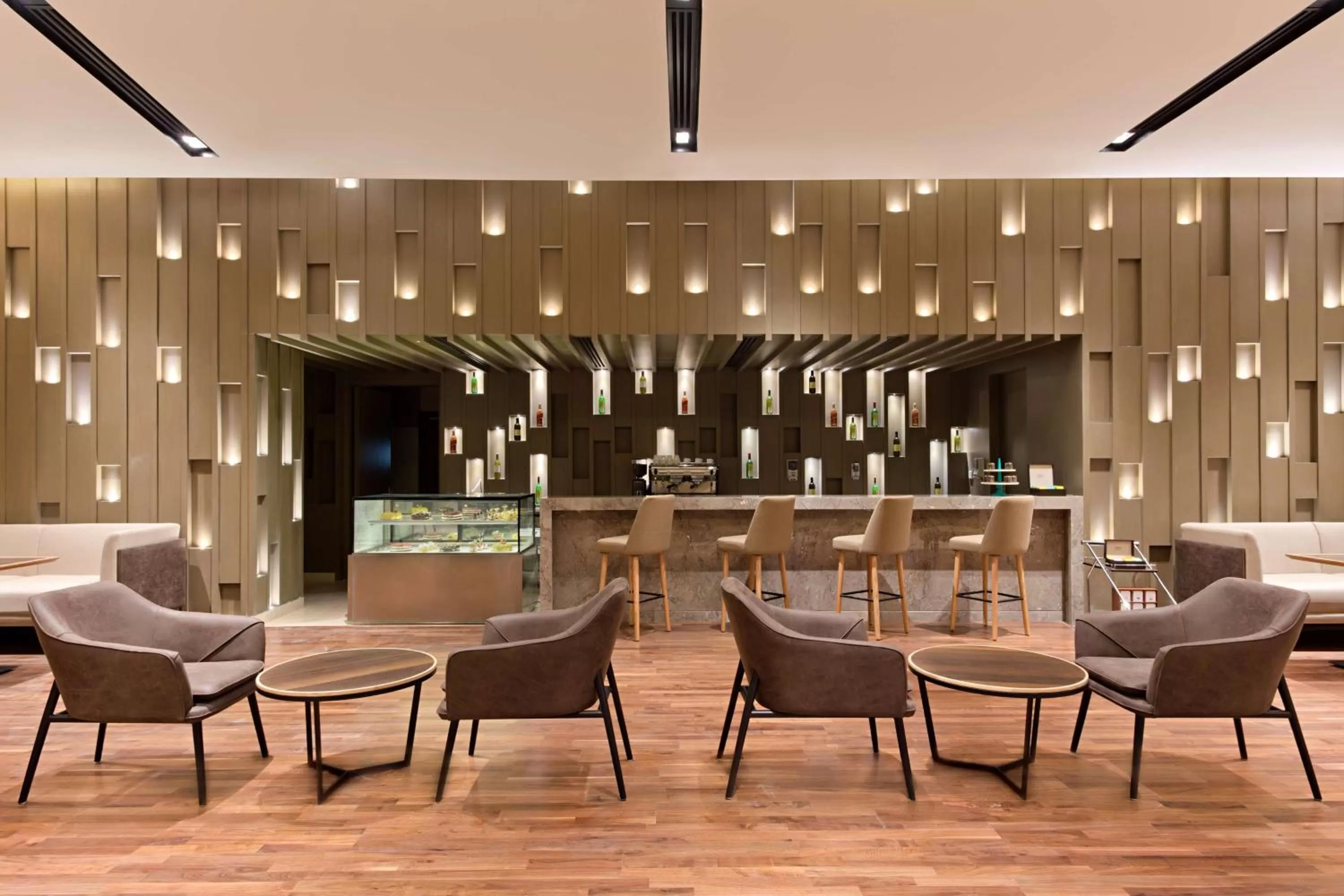 Restaurant/places to eat in DoubleTree By Hilton Jaipur Amer