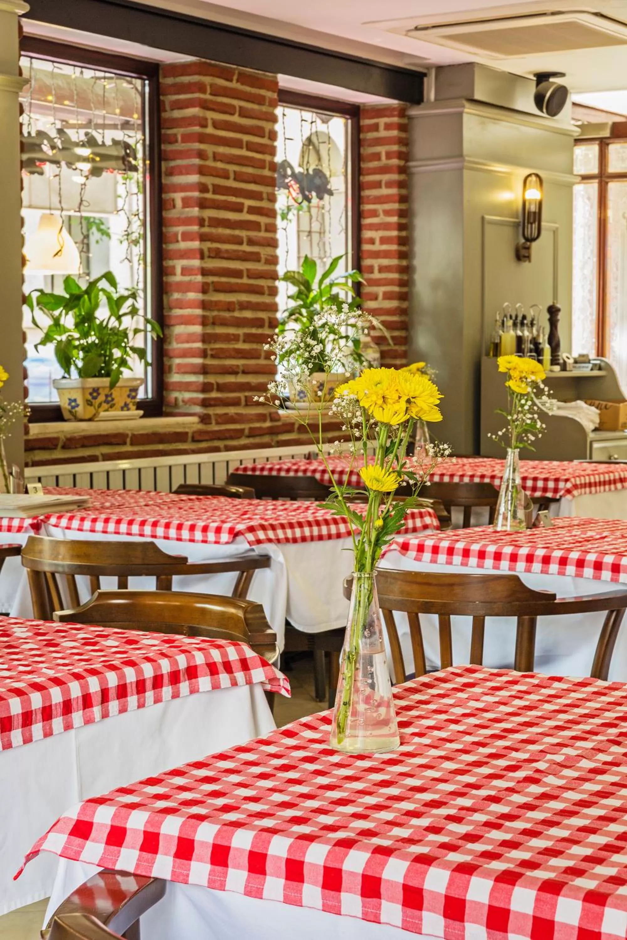 Restaurant/places to eat in Hotel Spectra Sultanahmet