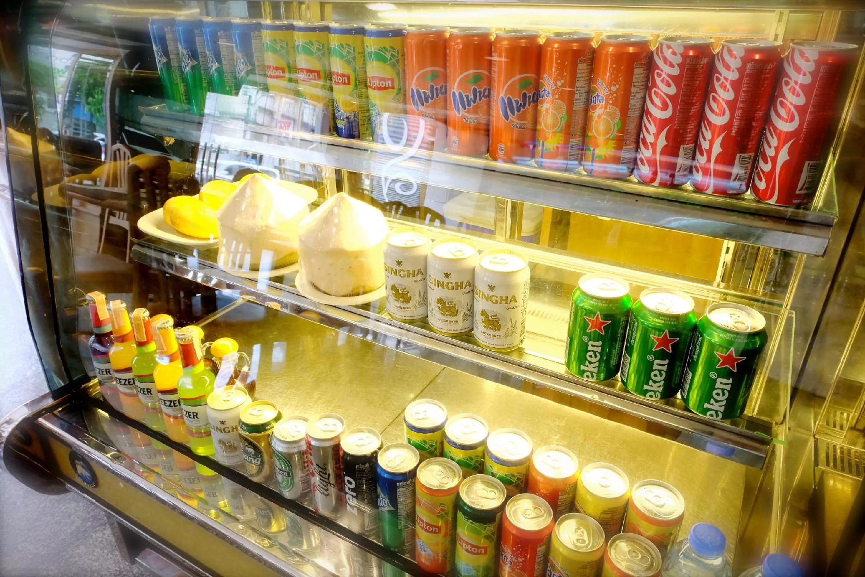 Drinks in Samran Place Hotel