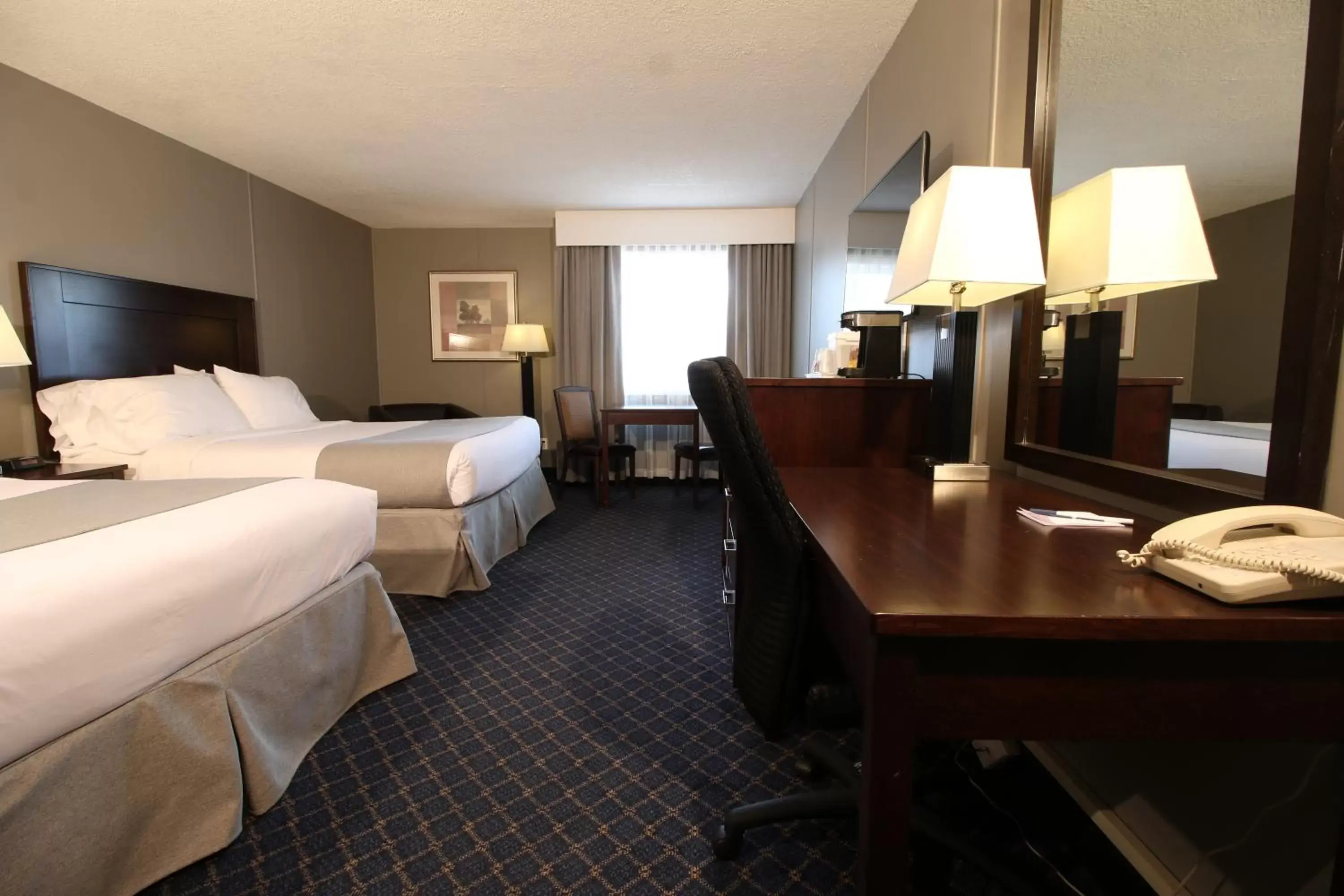 Standard Queen Room with Two Queen Beds - Non Smoking in Clarion Pointe Standard Queen Room with Two Queen Beds - Non Smoking in Clarion Pointe