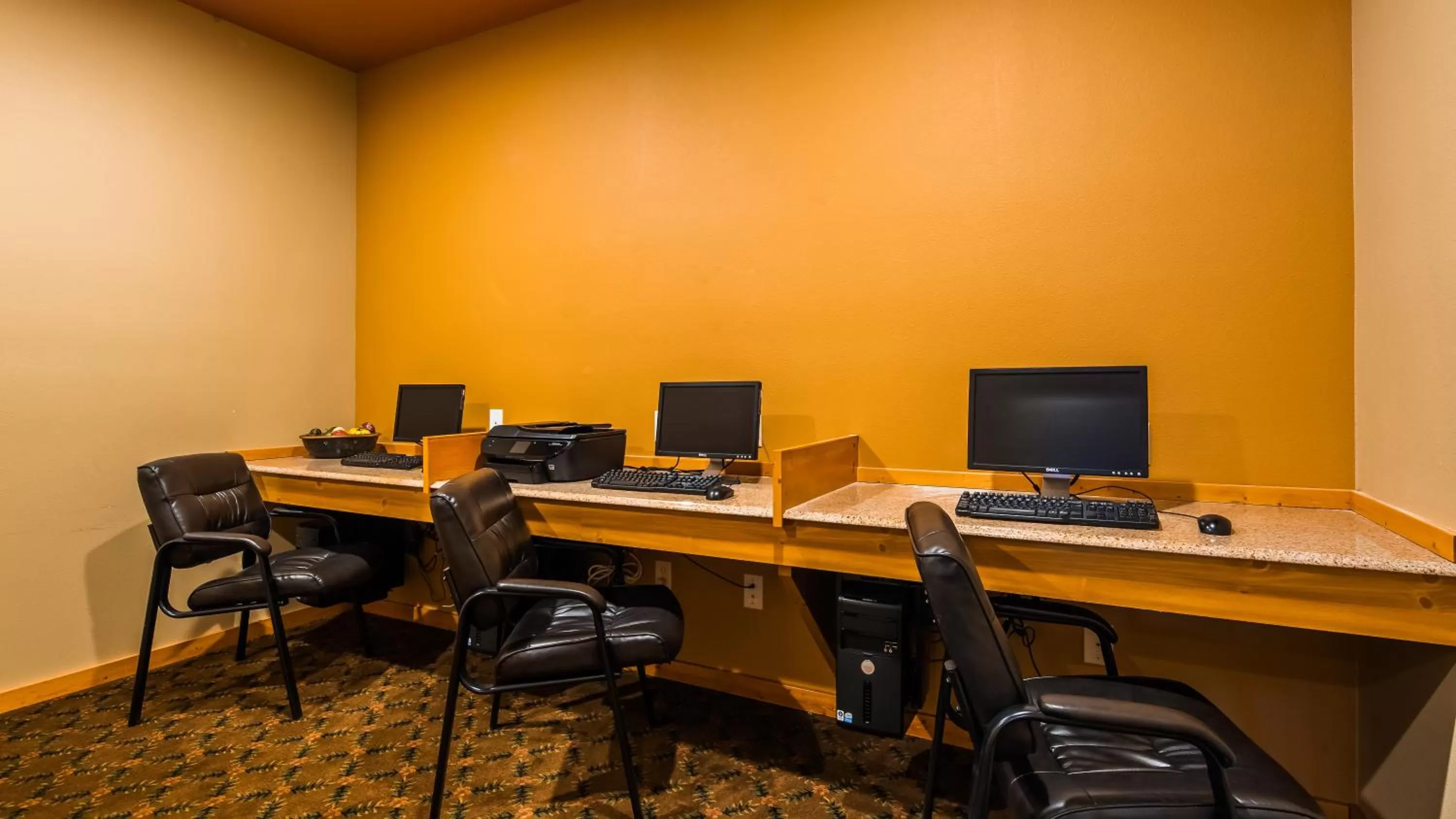 Business facilities in BEST WESTERN PLUS Hartford Lodge