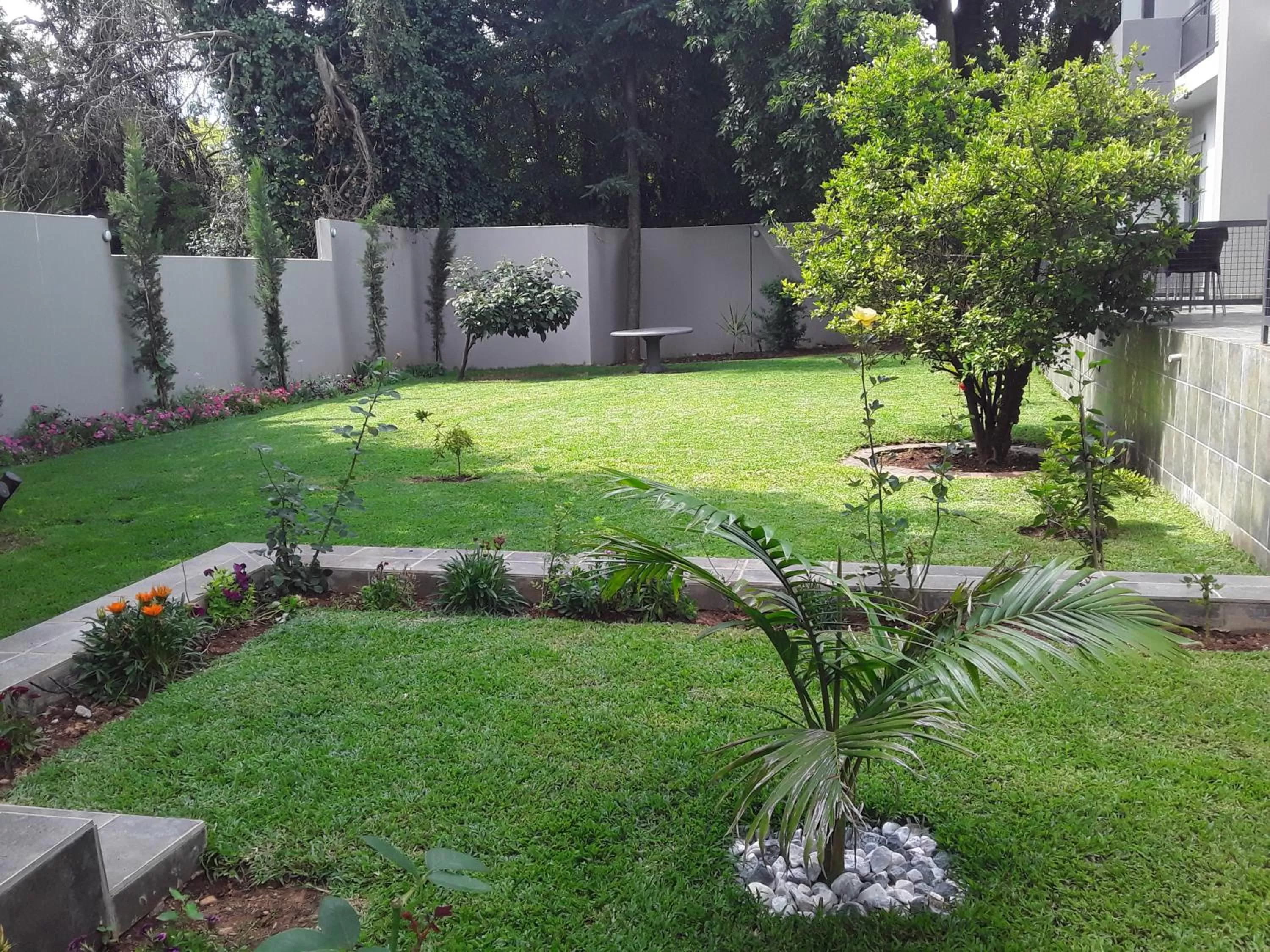 Garden in La Orchard Hotel