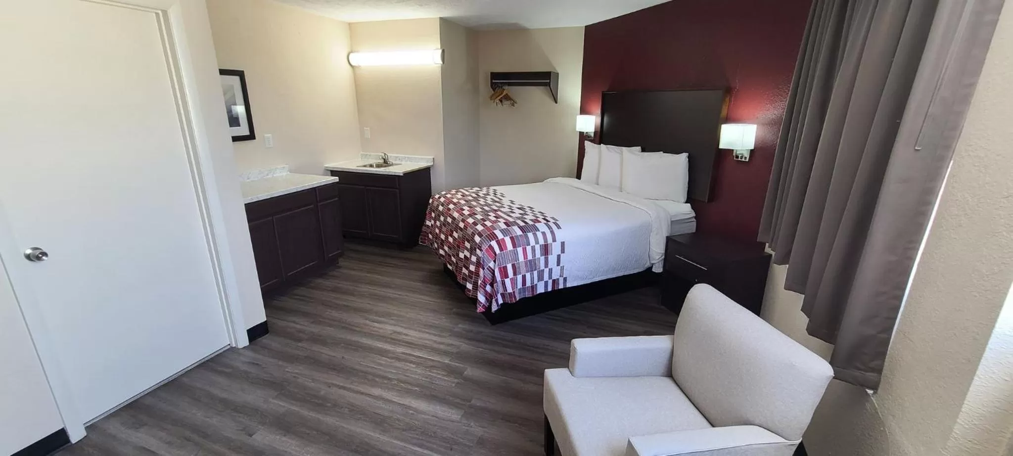 Bedroom in Red Roof Inn Dillon, SC