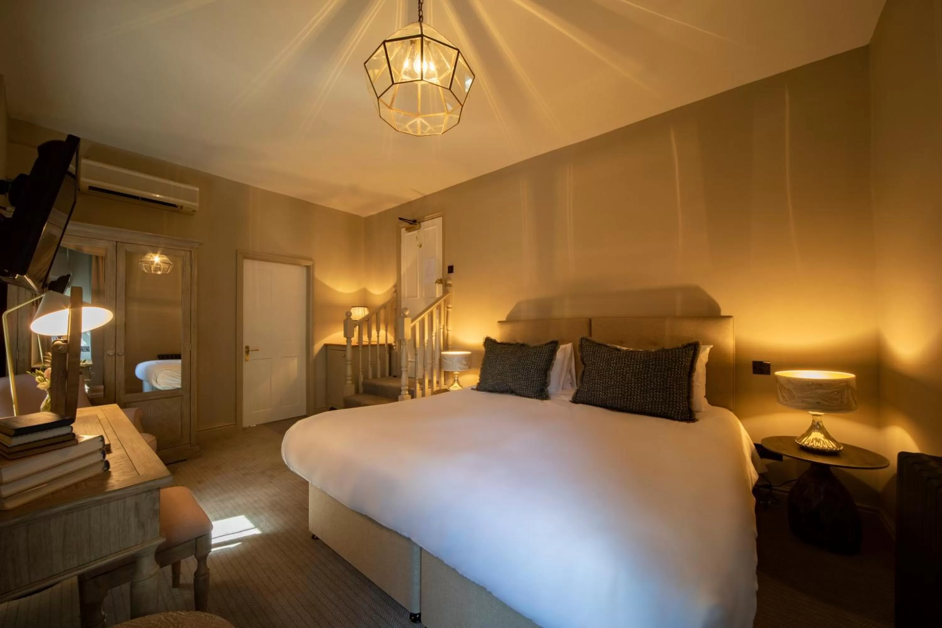 Photo of the whole room, Bed in Cottage In The Wood