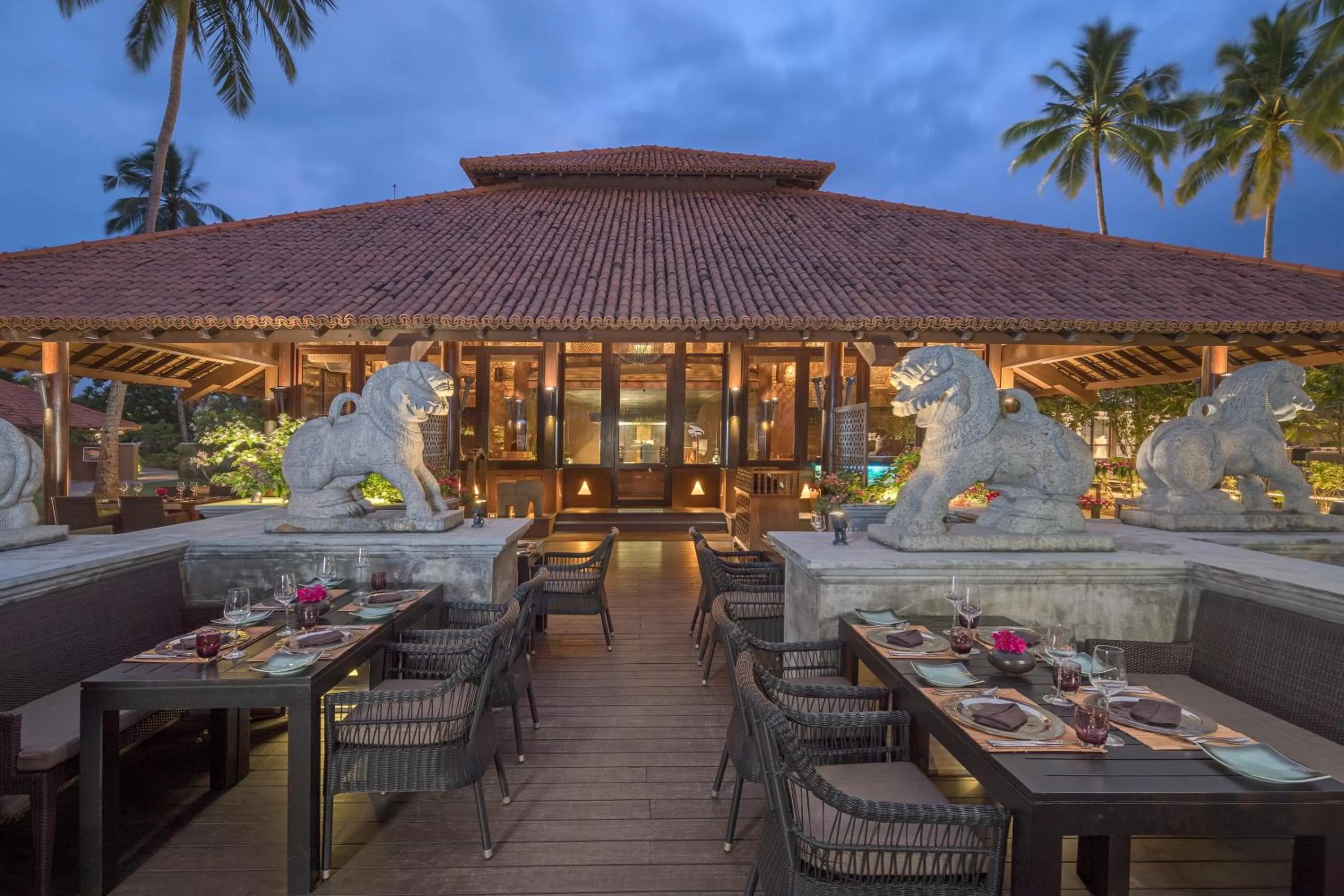 Restaurant/places to eat in Anantara Kalutara Resort