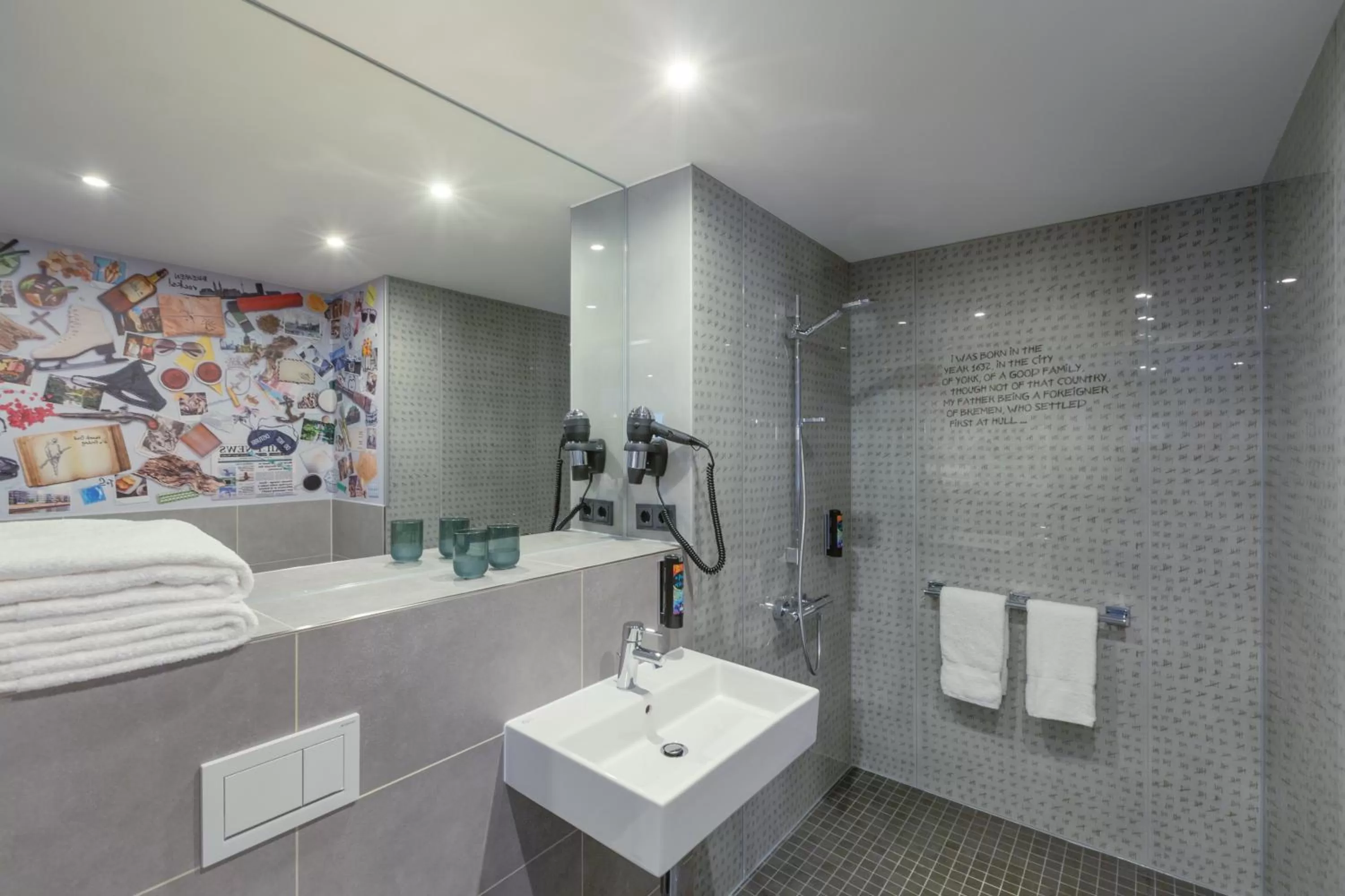 Bathroom in Holiday Inn - the niu, Crusoe Bremen Airport by IHG