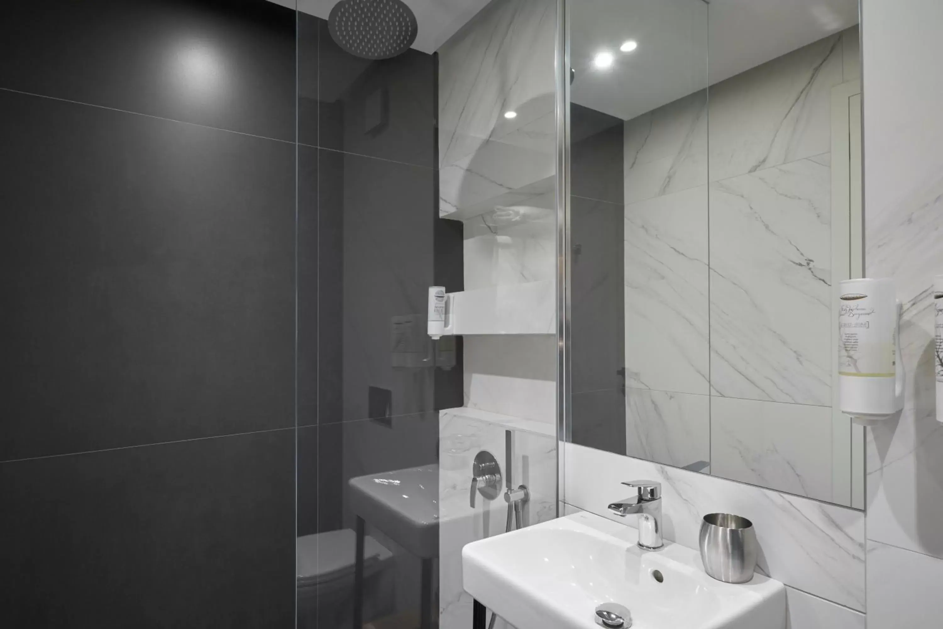 Standard Double Room in Adella Boutique Hotel - Free Secured Parking Standard Double Room in Adella Boutique Hotel - Free Secured Parking