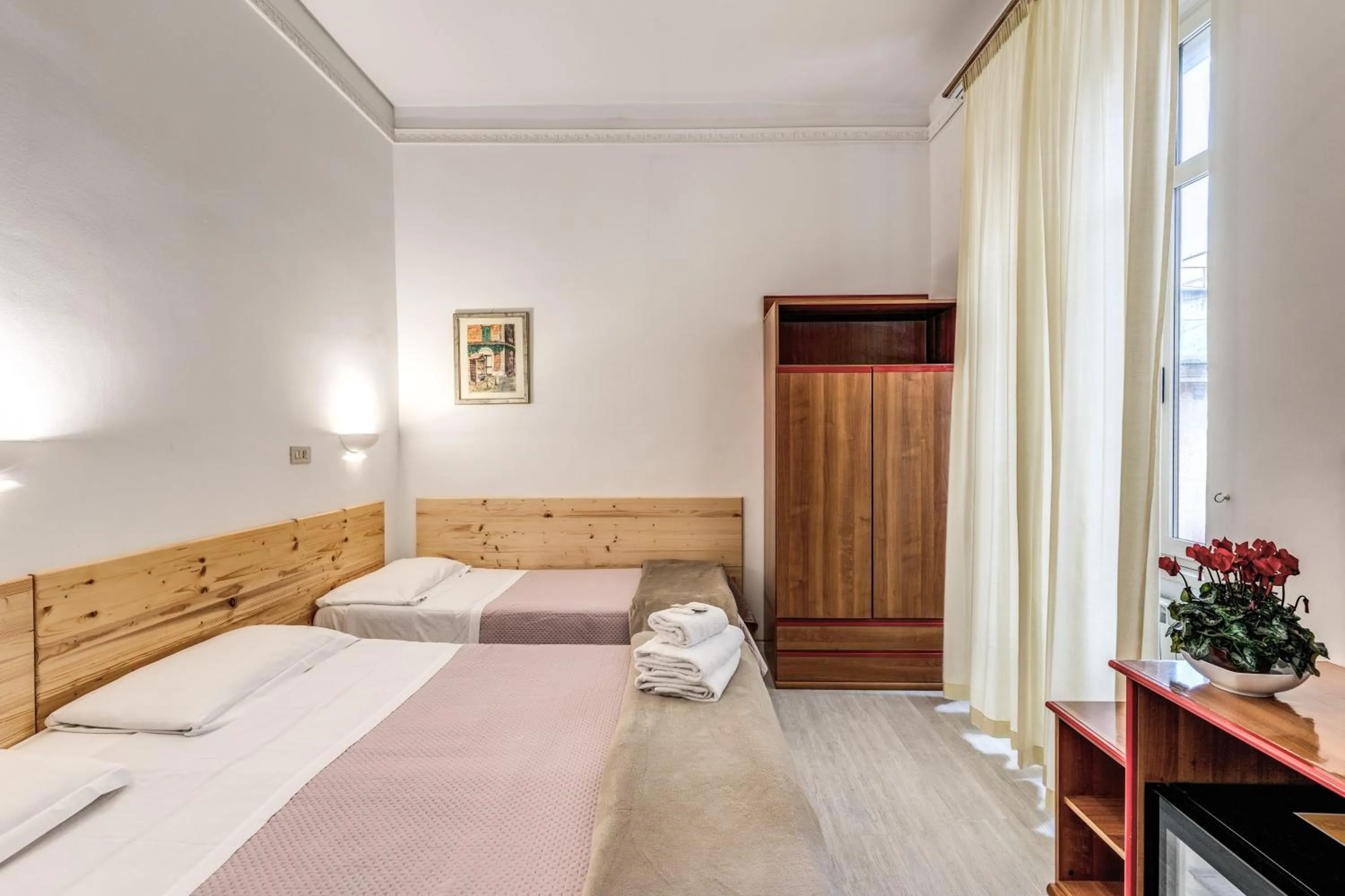 Bedroom, Bed in Hotel Altavilla 9