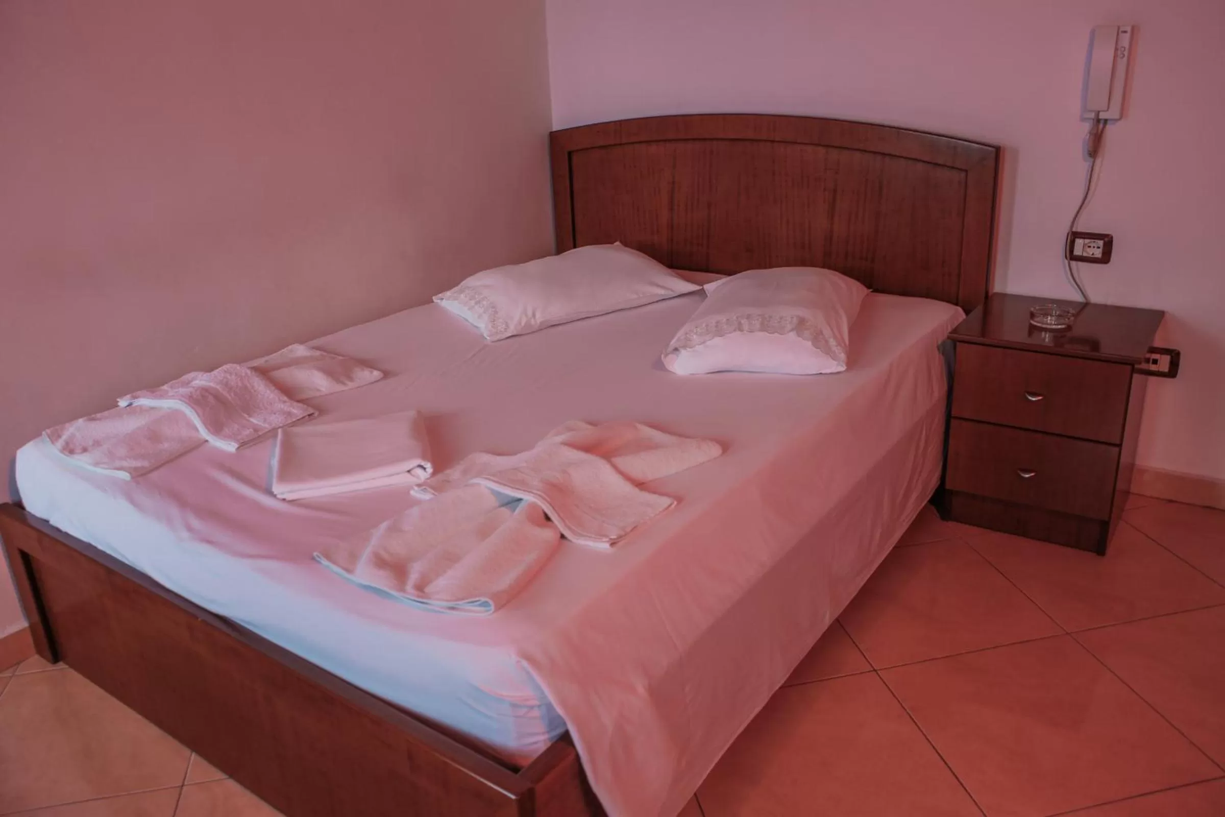 Bedroom, Bed in Hotel Shpella