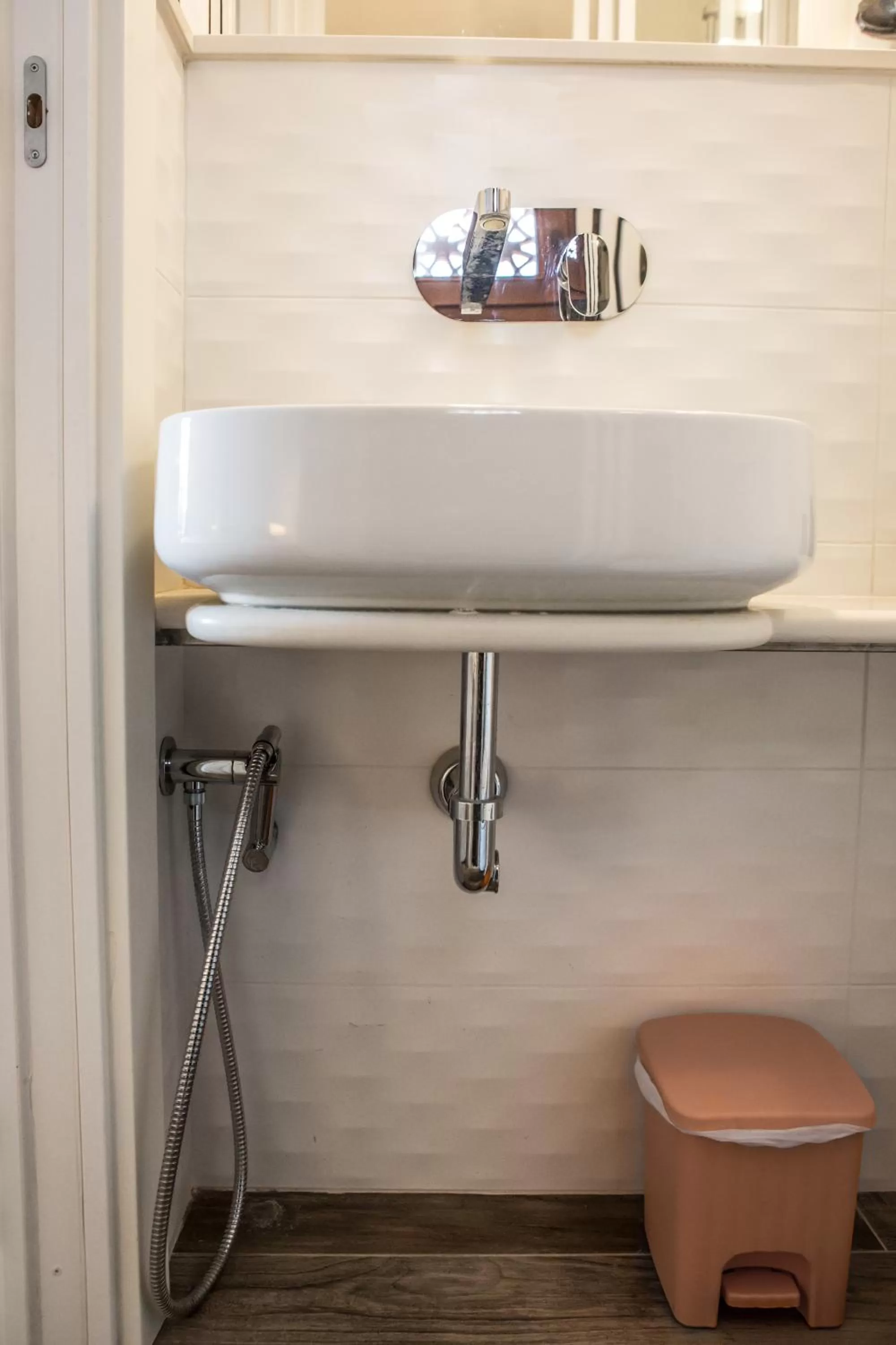 Bathroom in Alghero in bicicletta